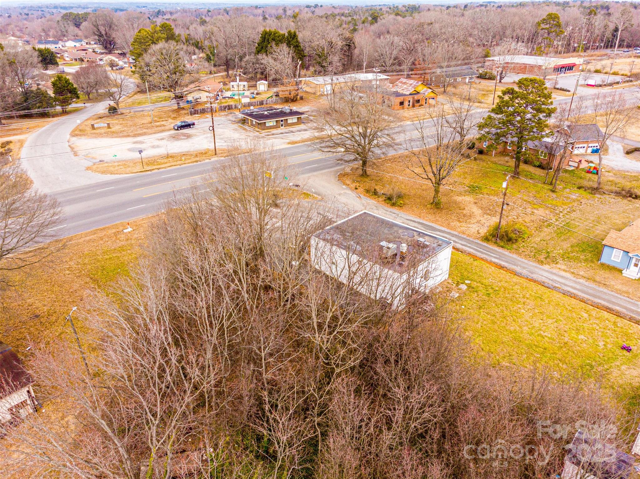 2902 & 2906 Springs Road Property Photo 47
