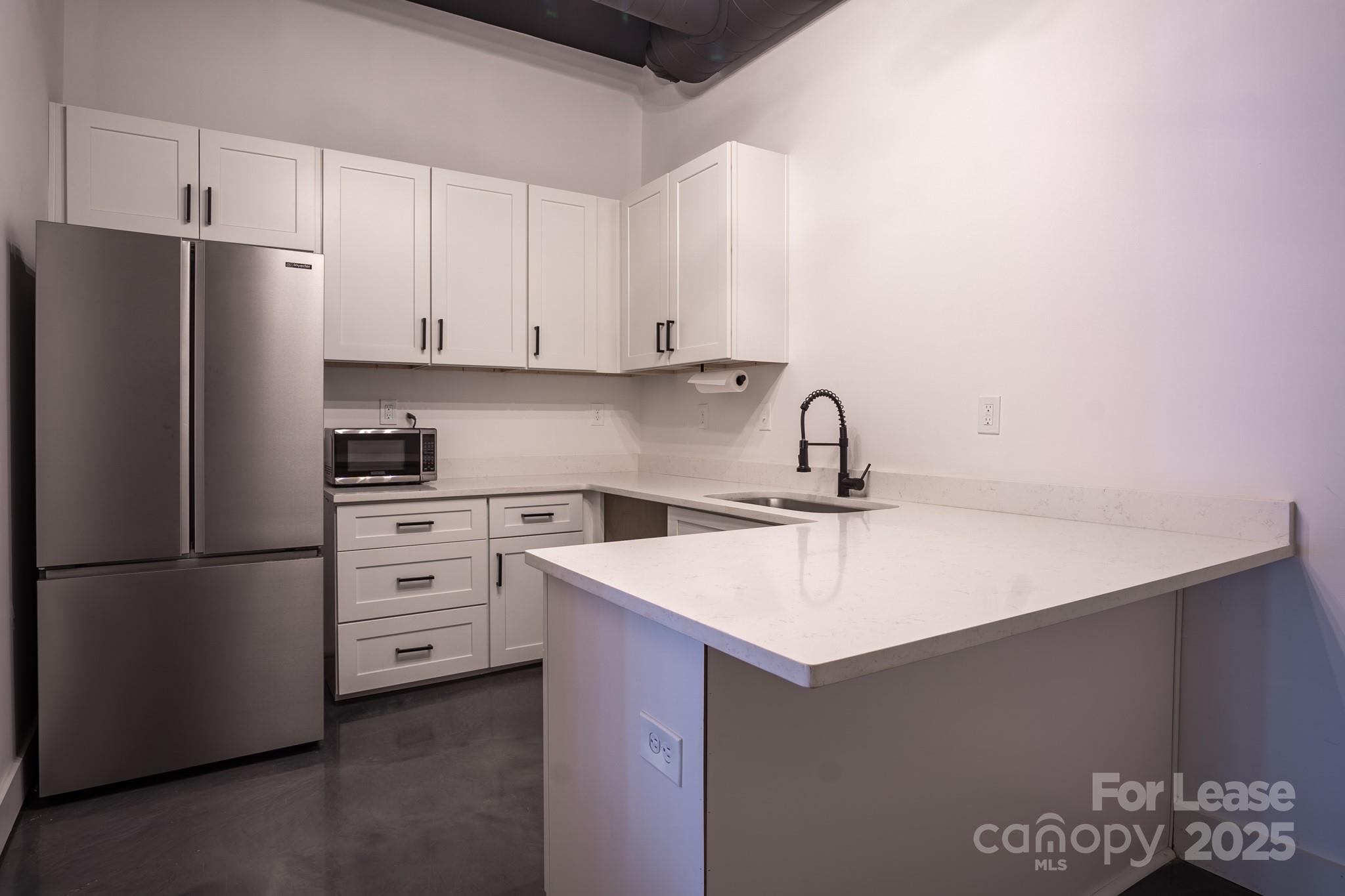 205 S Academy Street Property Photo 18