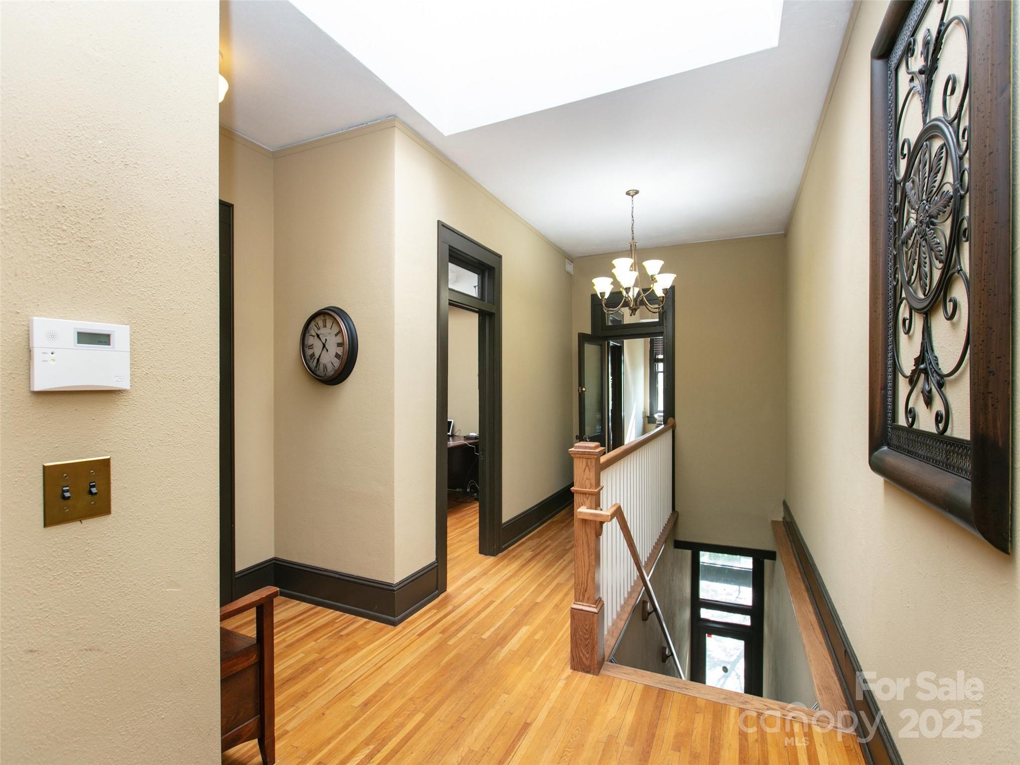 317 N Main Street 200 Property Photo 6