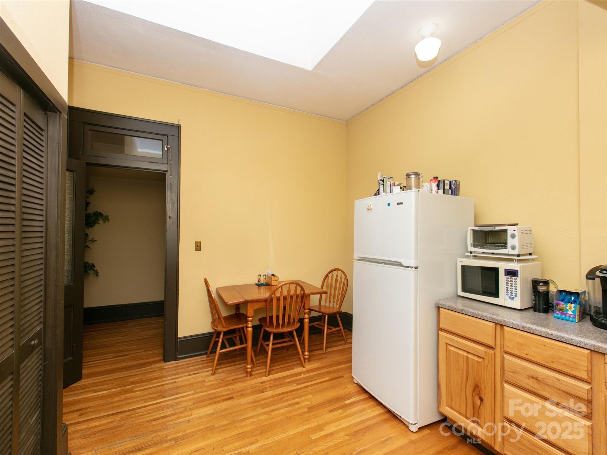 317 N Main Street 200 Property Photo 9