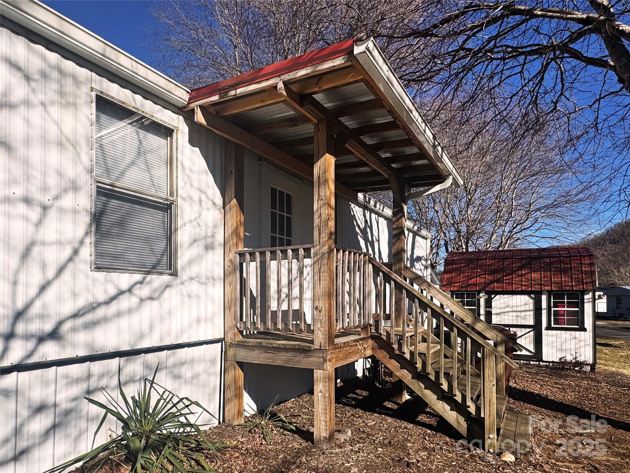 84 Maple Leaf Circle Property Photo