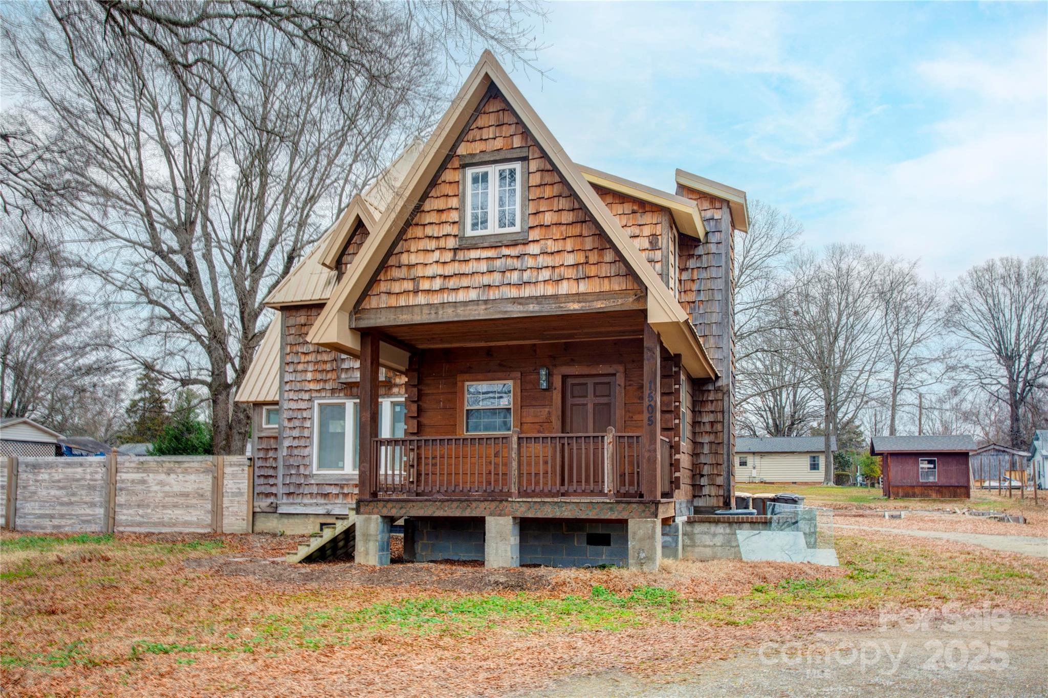 1505 S Ridge Avenue Property Photo 1