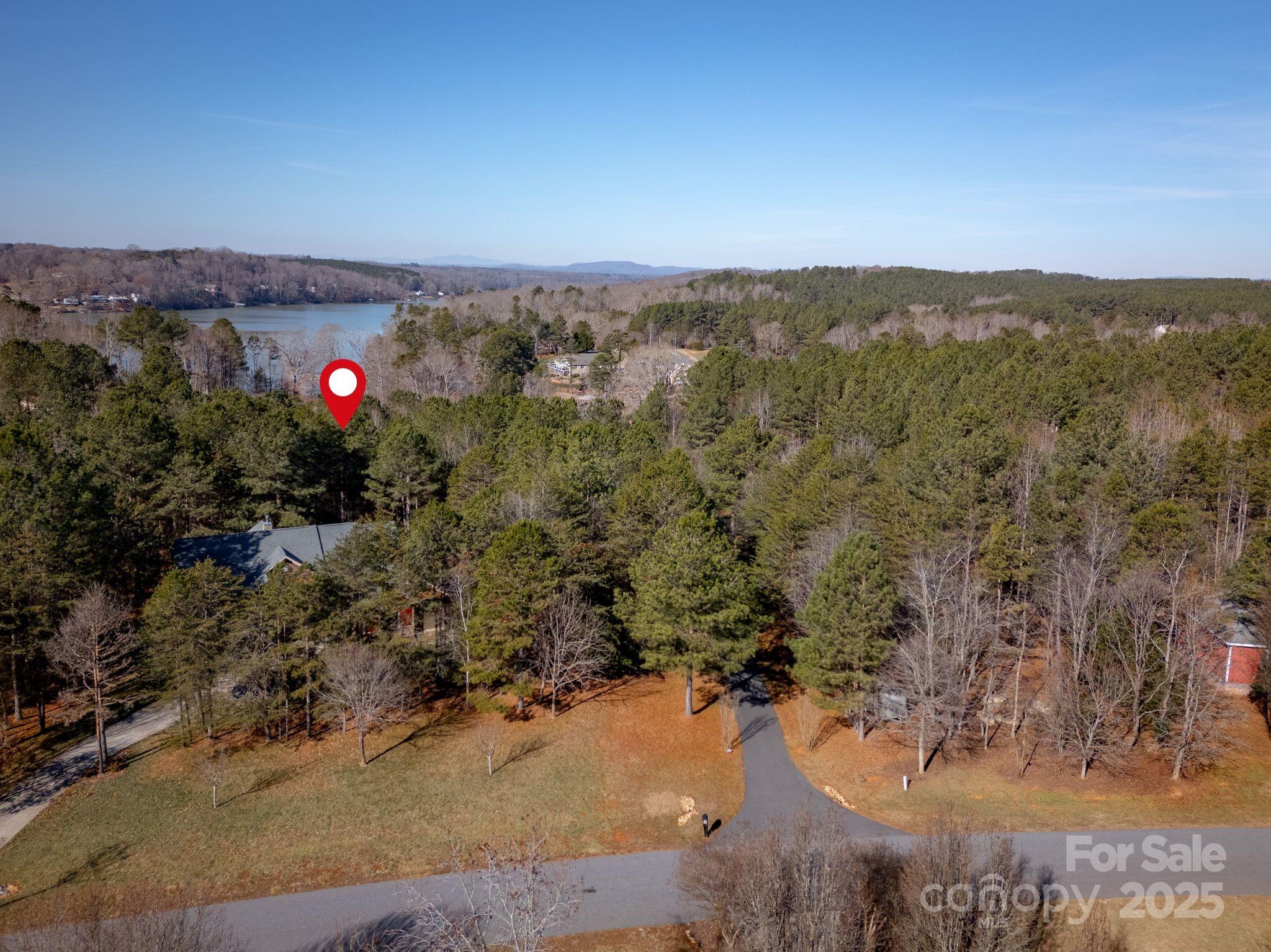 274 Rivercliff Drive Property Photo 5