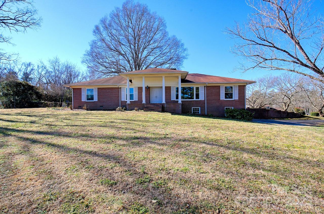 1491 Black Highway Property Photo