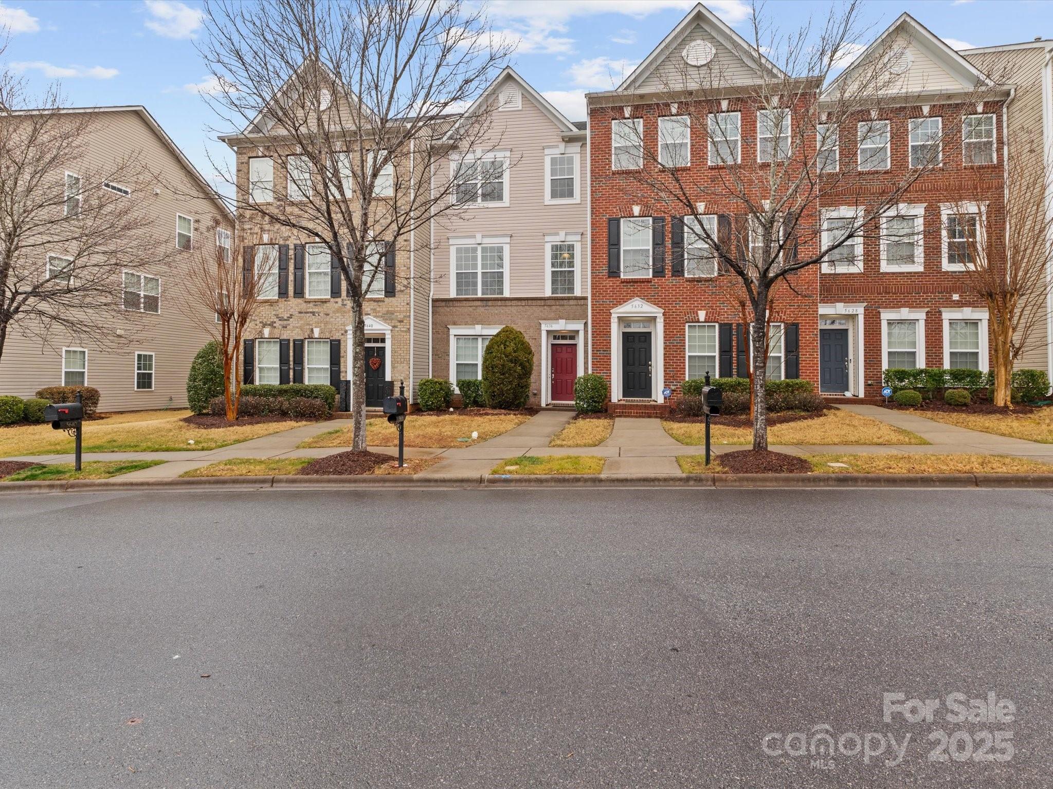 5636 Whitehawk Hill Road Property Photo
