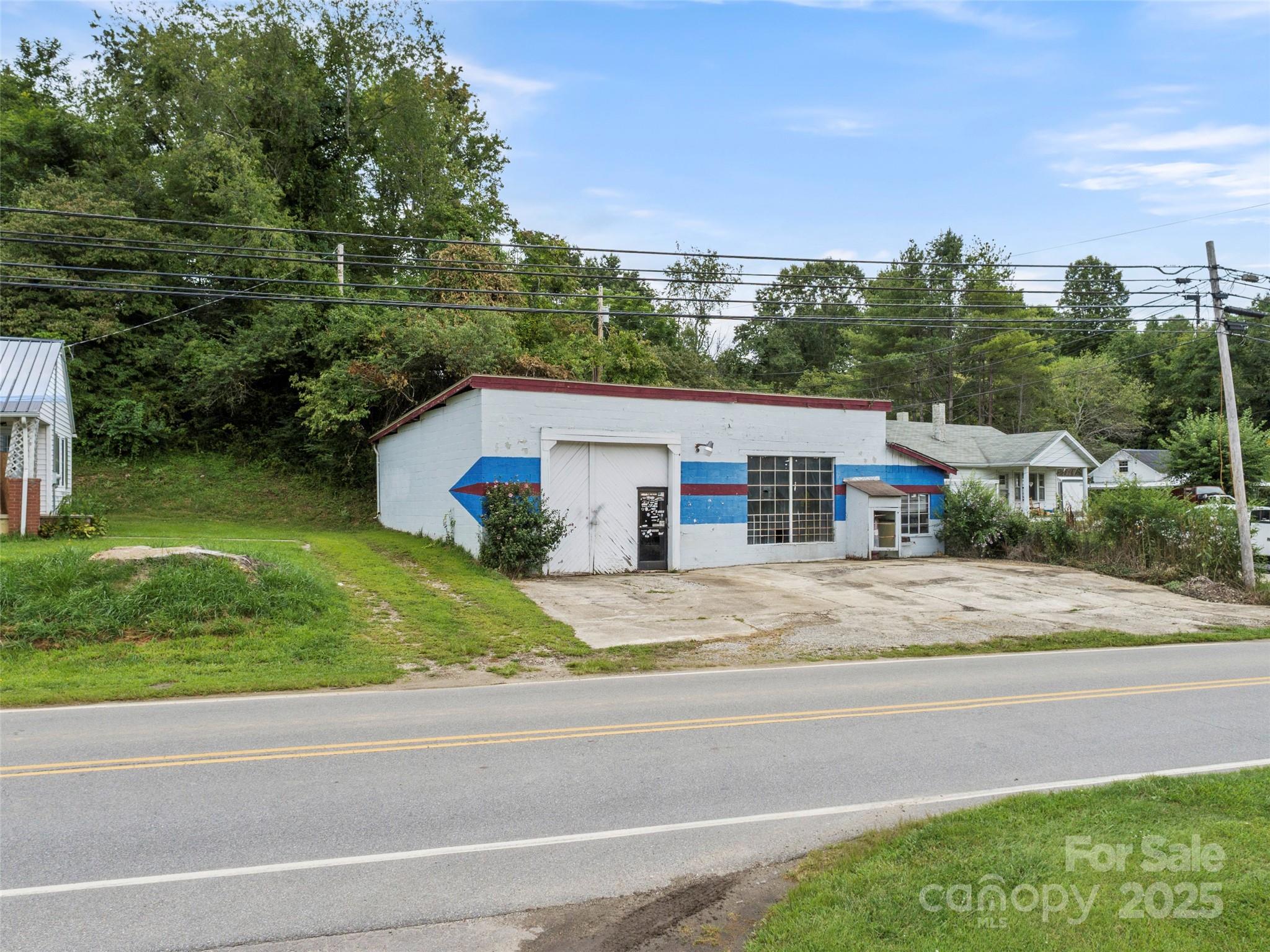 219 Burnsville School Road Property Photo 1