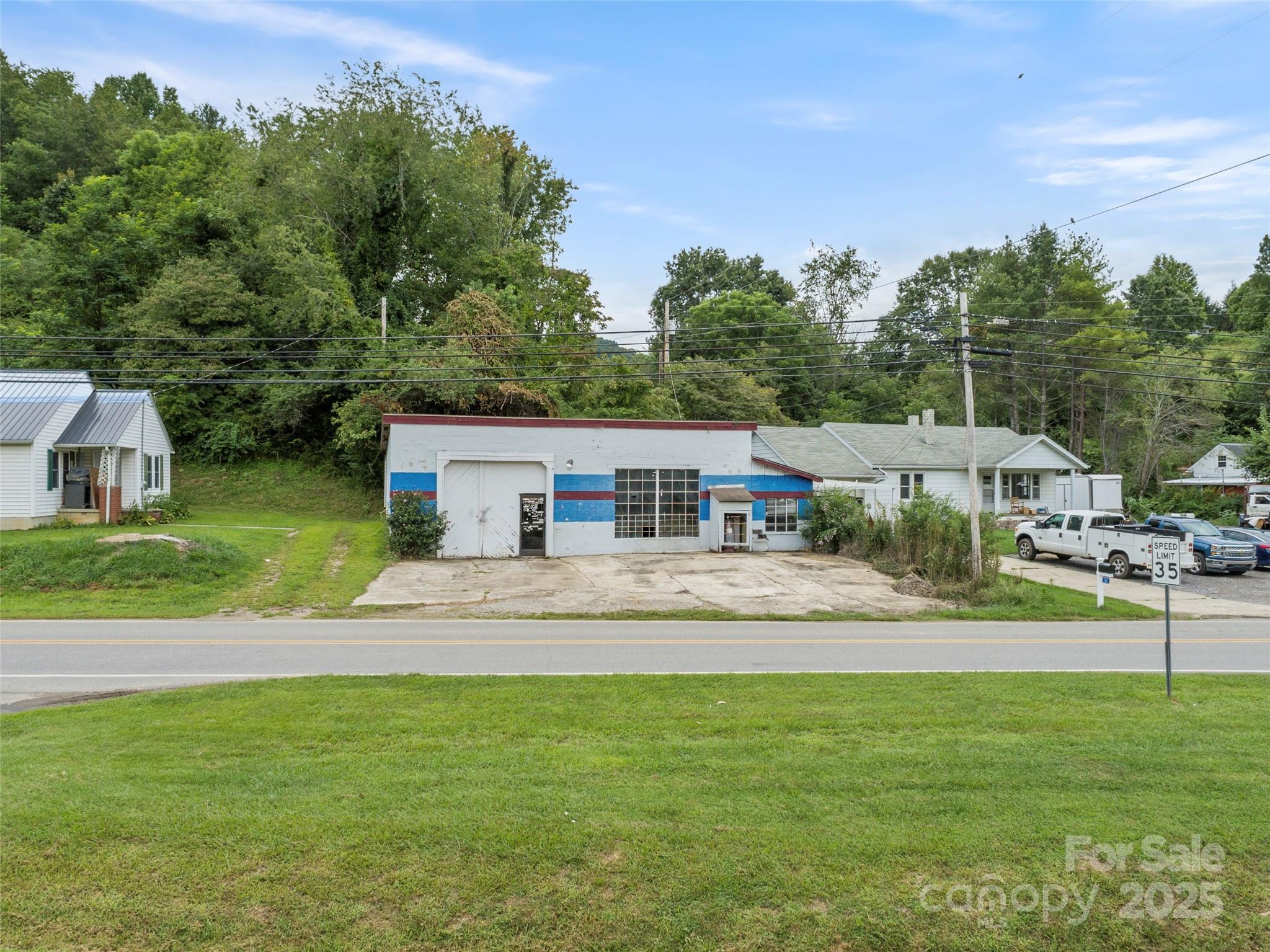 219 Burnsville School Road Property Photo 2