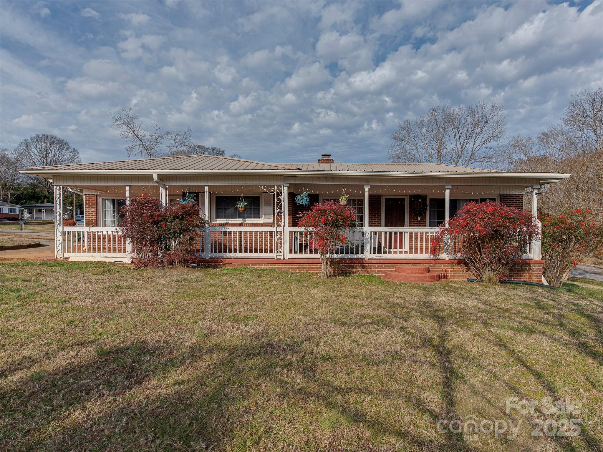 398 S Church Street Property Photo