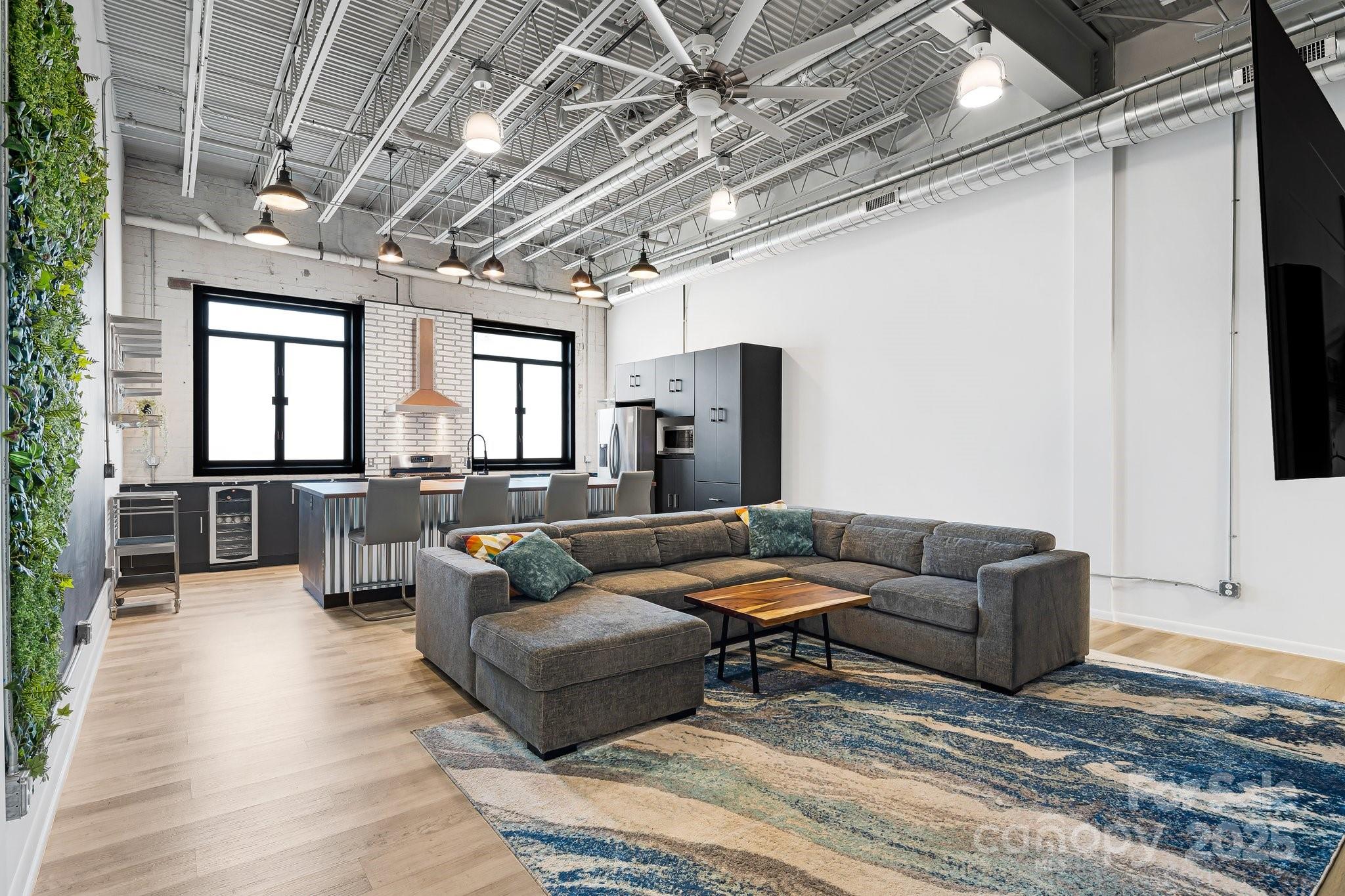 215 S Jefferson Avenue 107 Property Photo