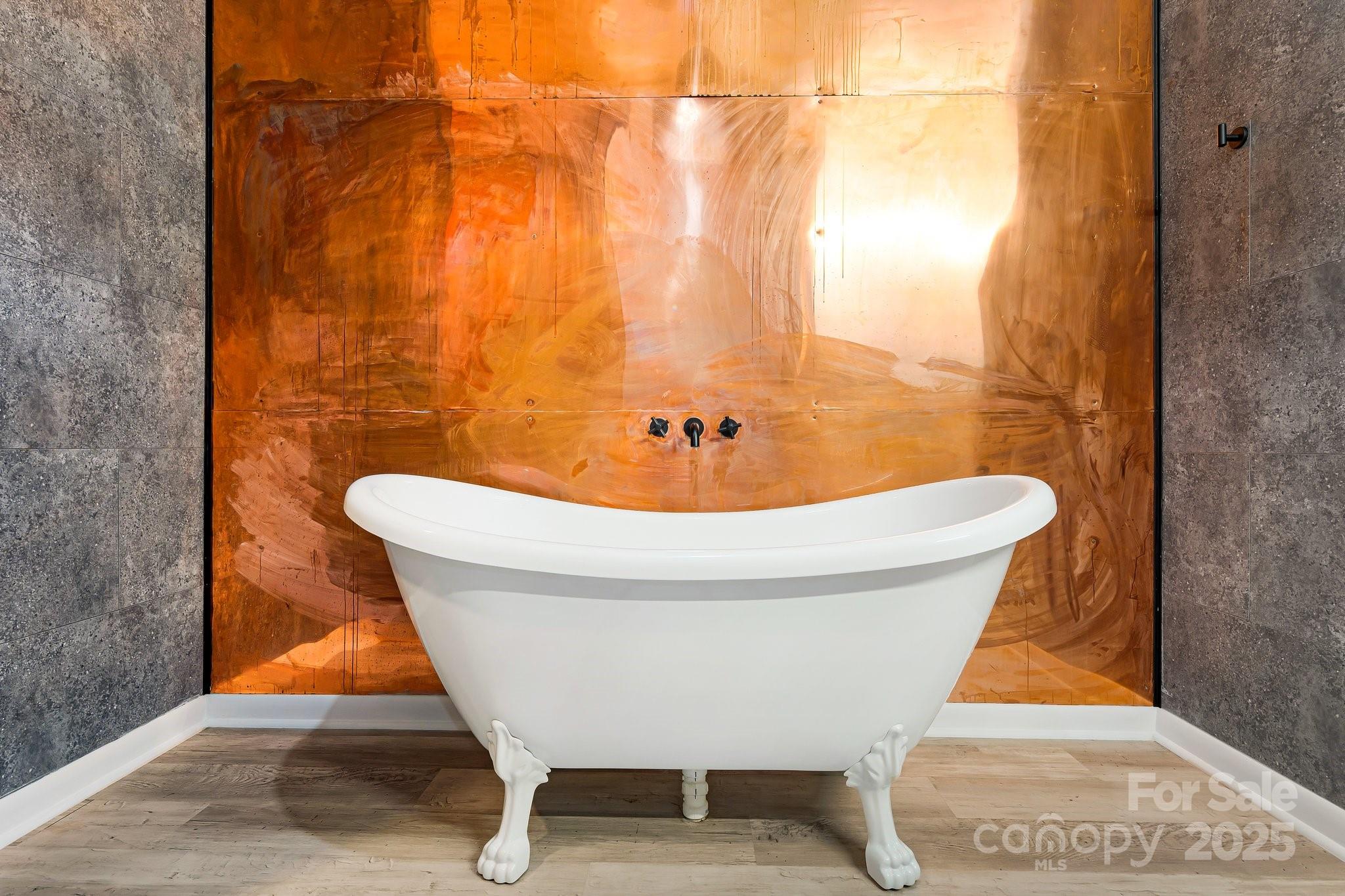 215 S Jefferson Avenue 107 Property Photo 17