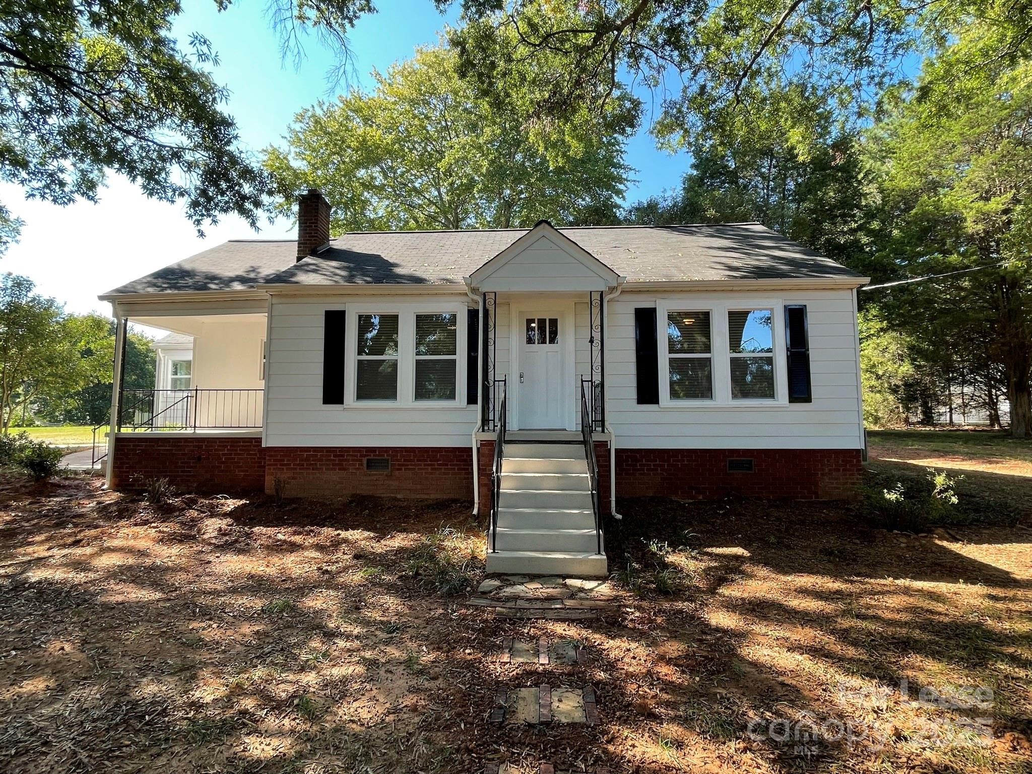 138 Leslie Loop Property Photo