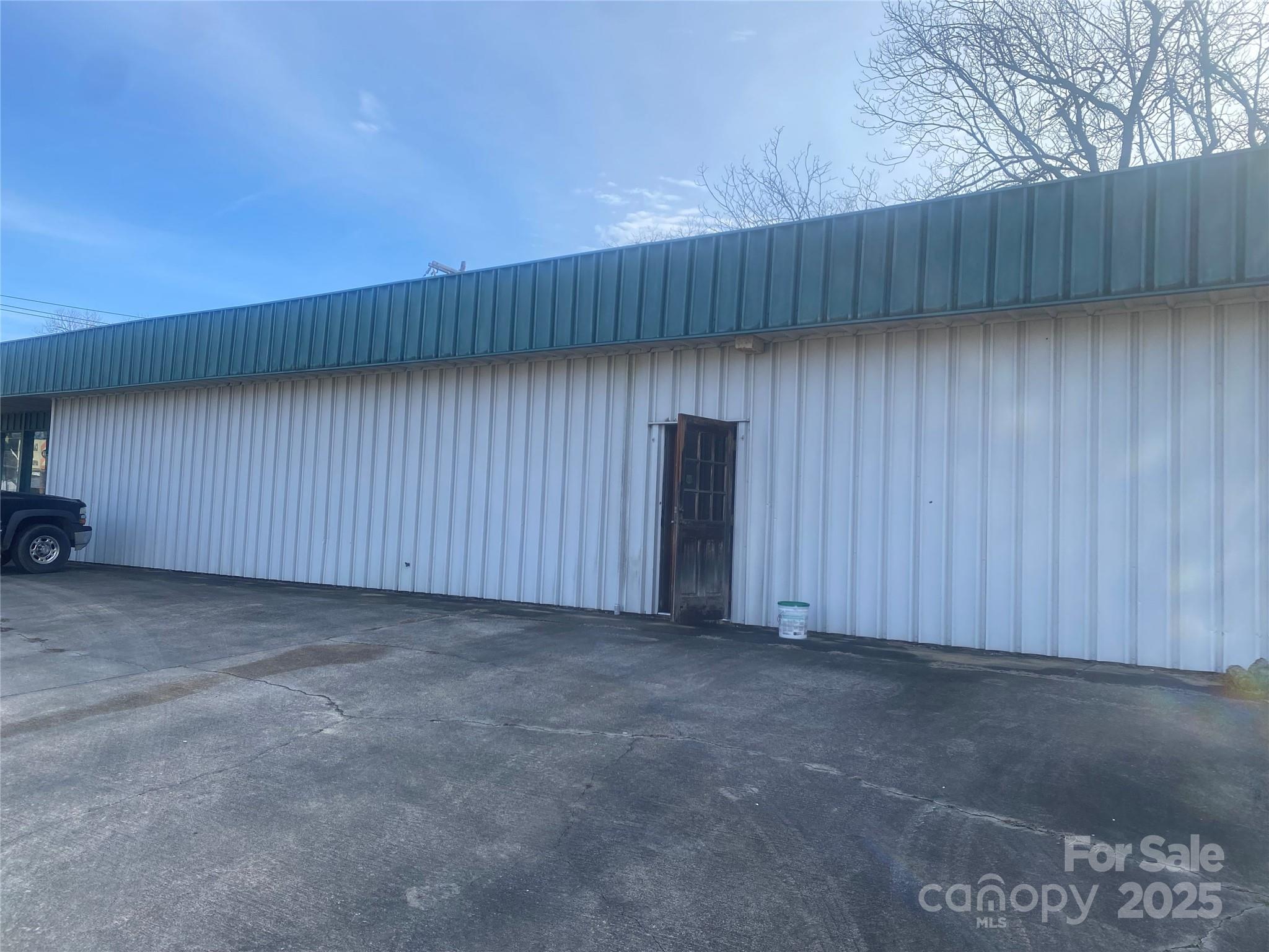 183 Columbia Street Property Photo 36