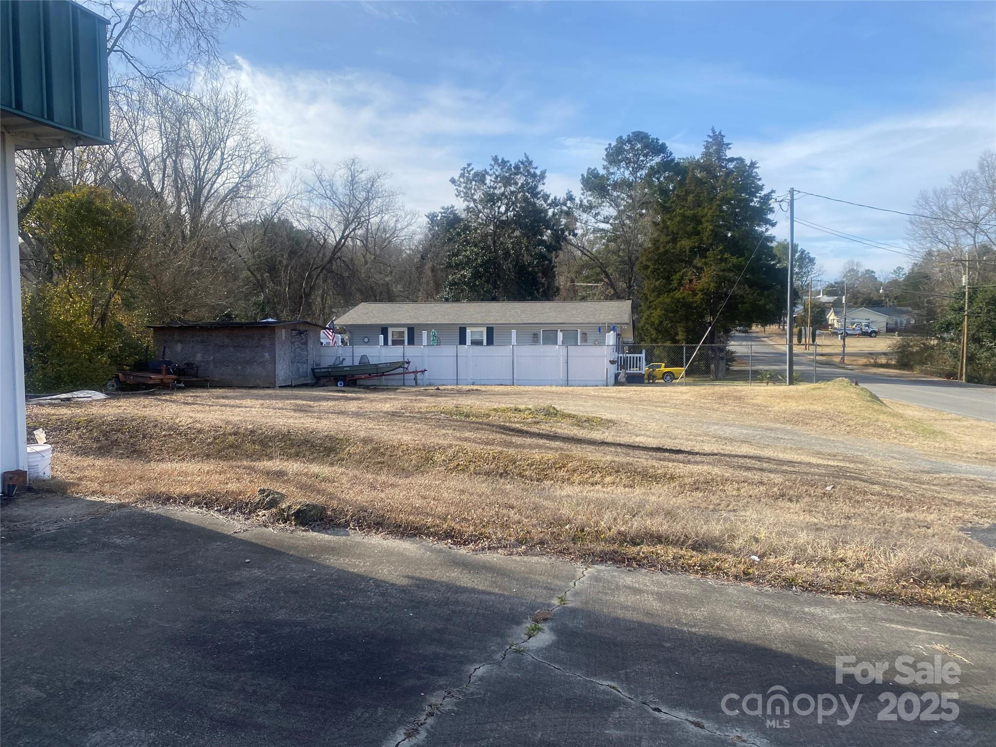 183 Columbia Street Property Photo 37