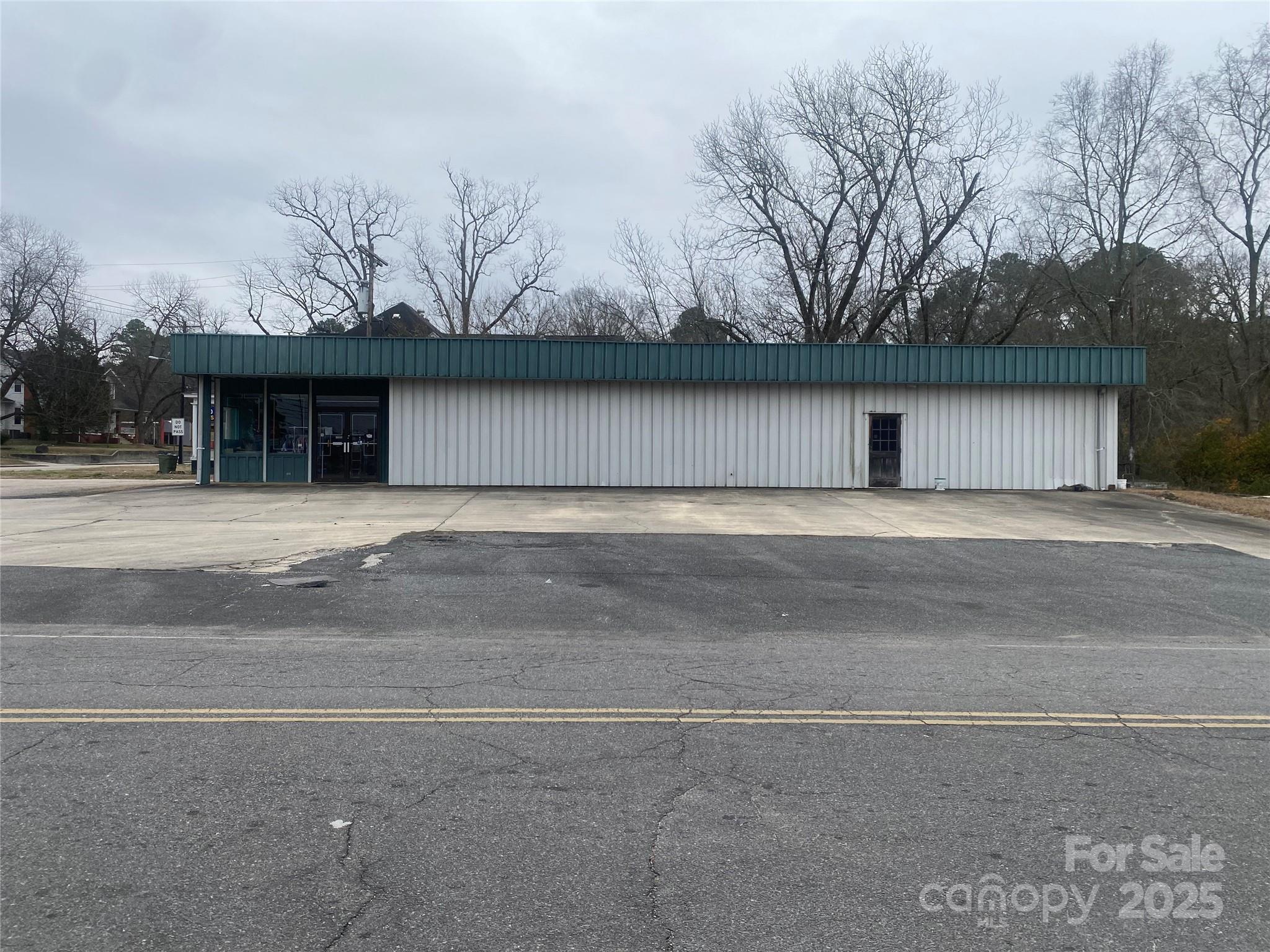 183 Columbia Street Property Photo 42