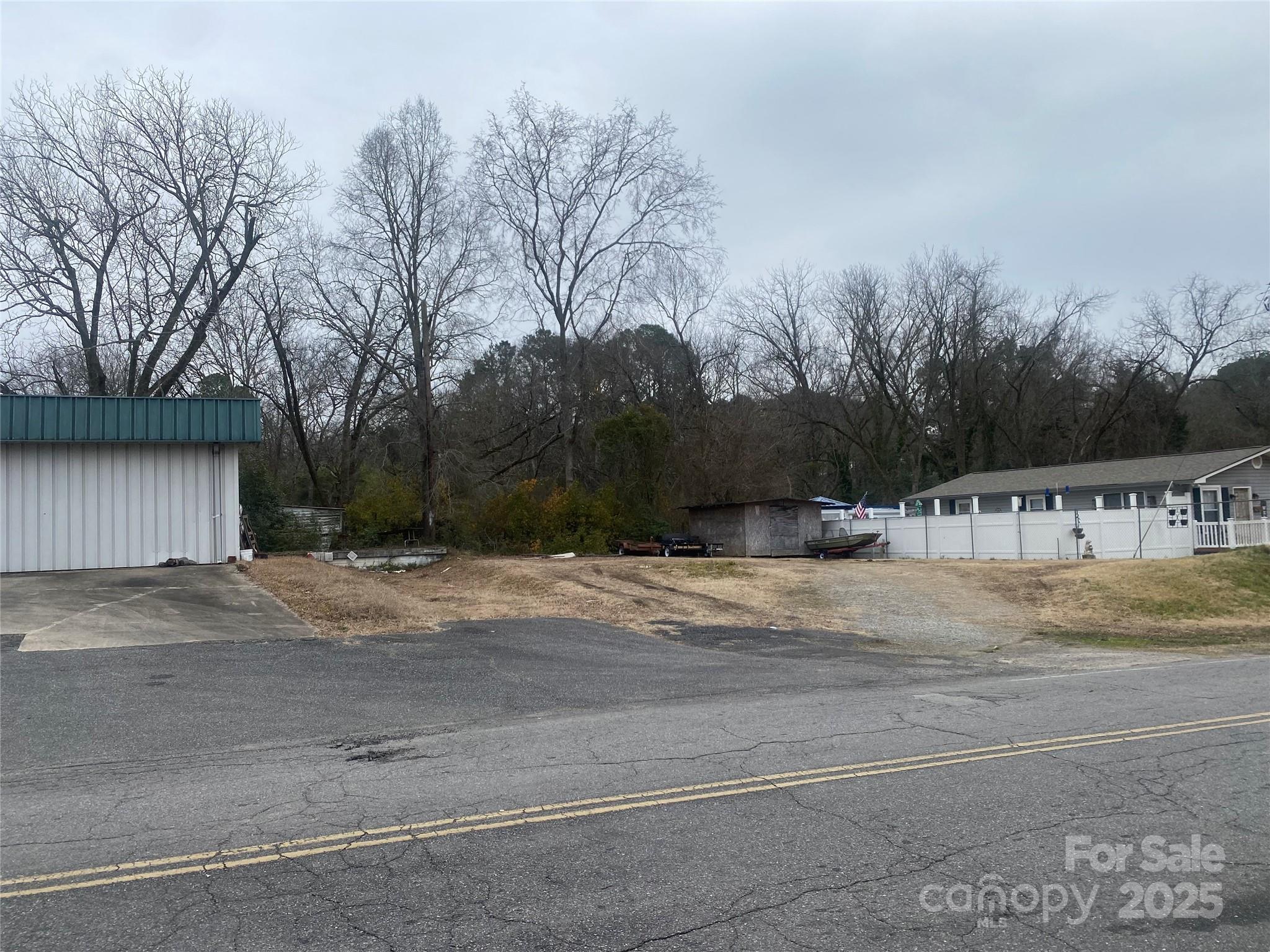 183 Columbia Street Property Photo 43