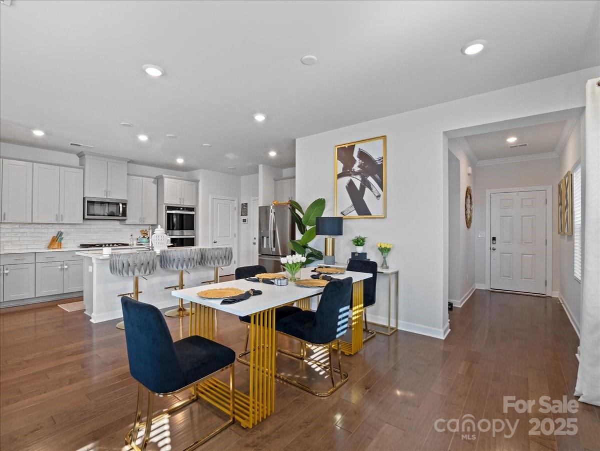 571 Palmarosa Street 130 Property Photo 4