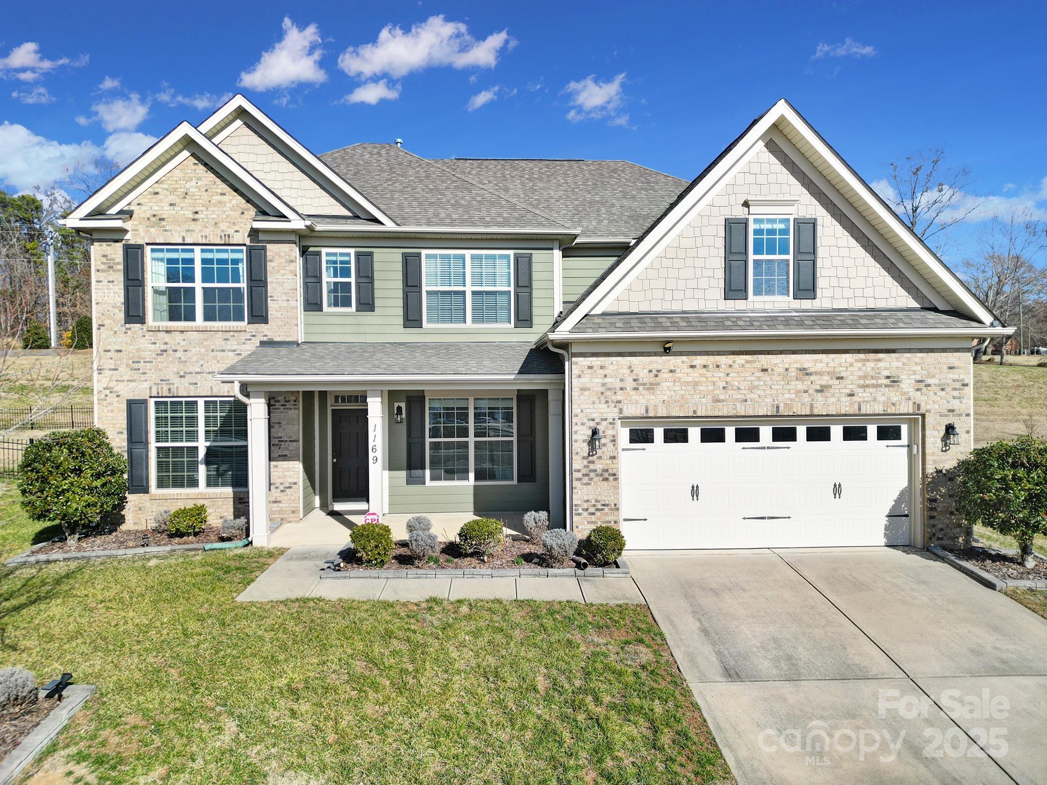 1169 Hollis Circle Property Photo