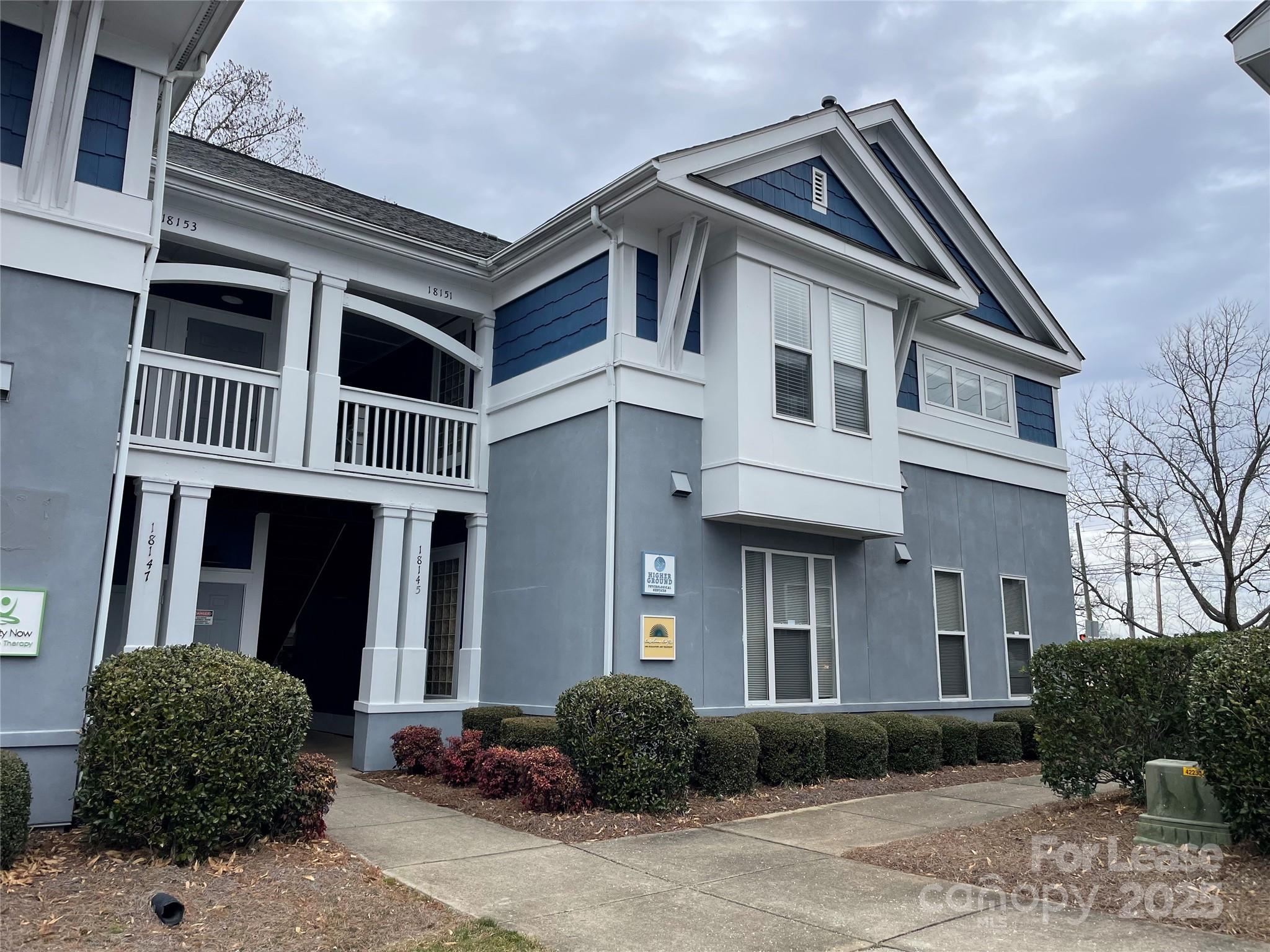 18151 W Catawba Avenue Property Photo 2