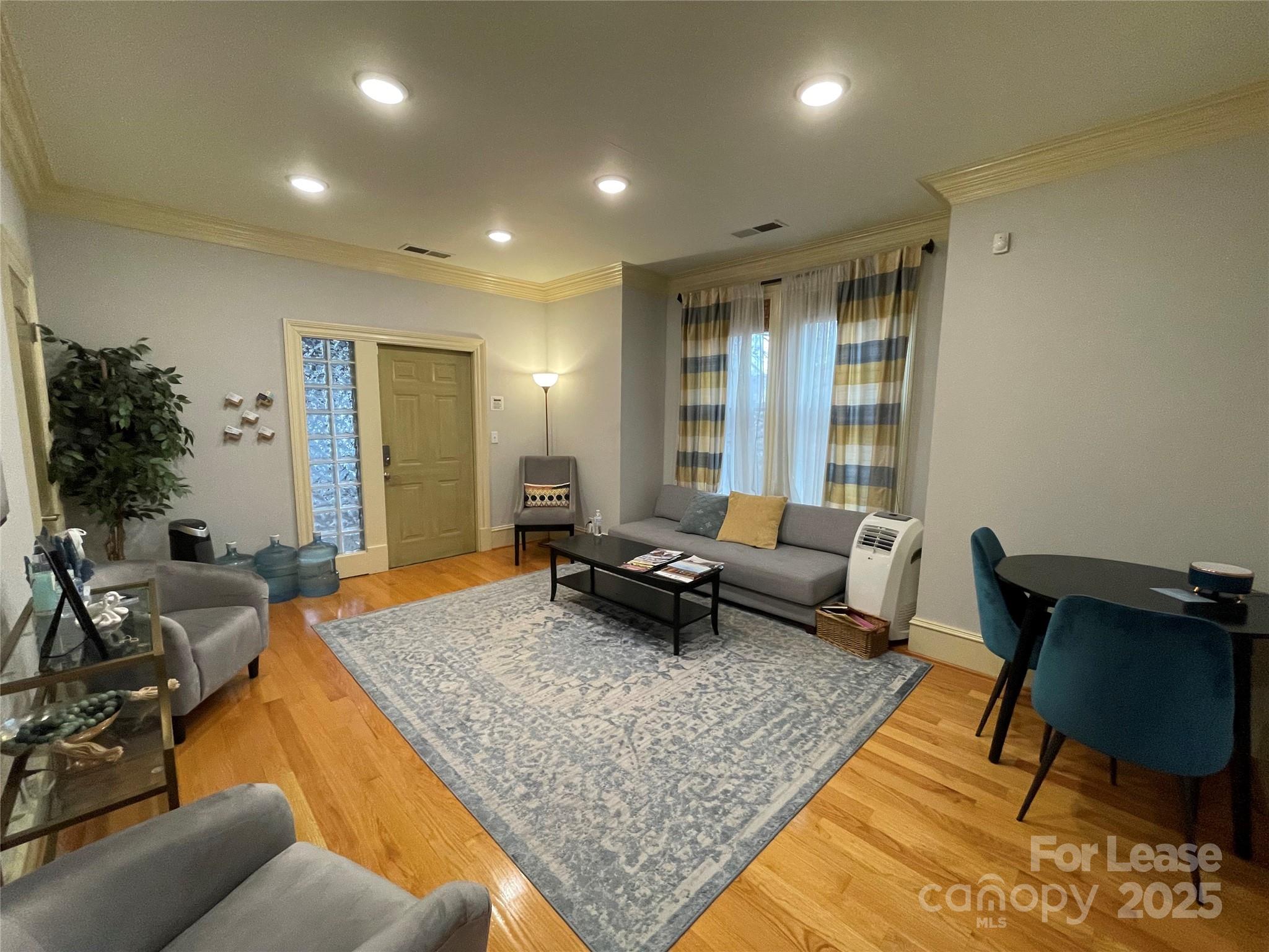 18151 W Catawba Avenue Property Photo 5