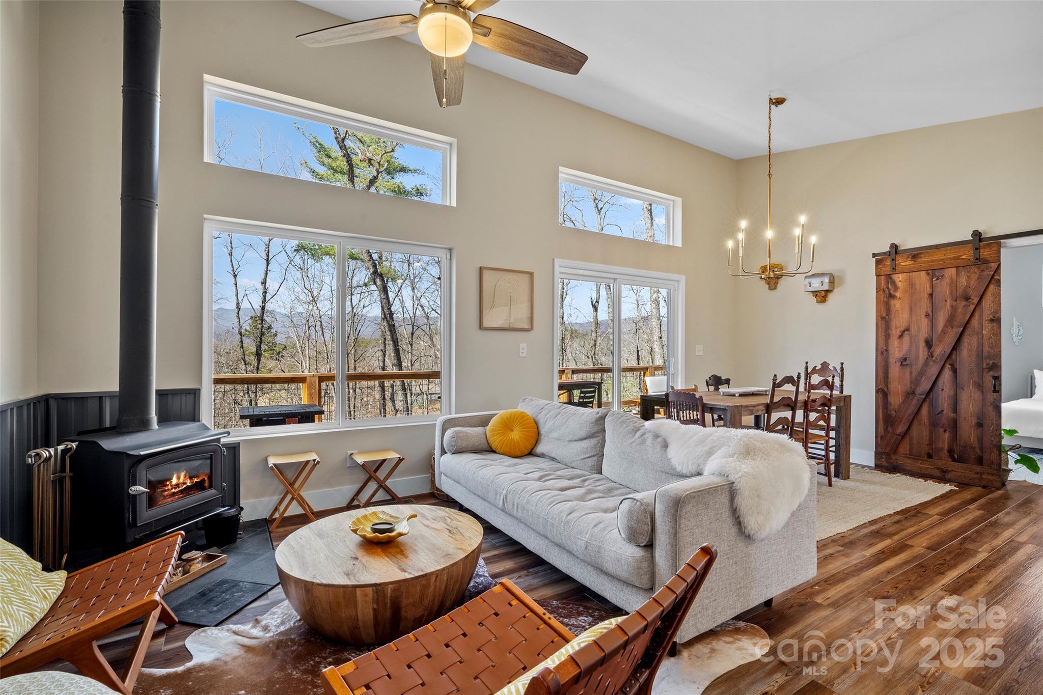 186 South Slope Lane Property Photo