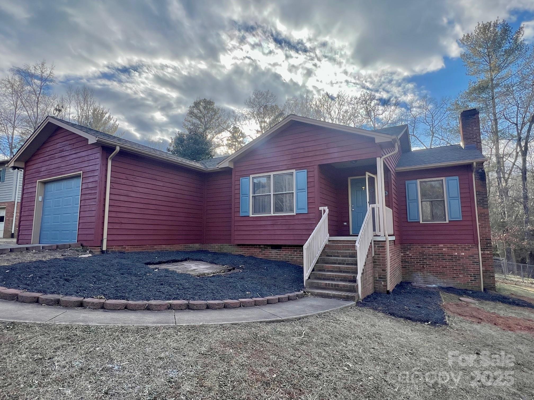 69 Saint Charles Court Property Photo