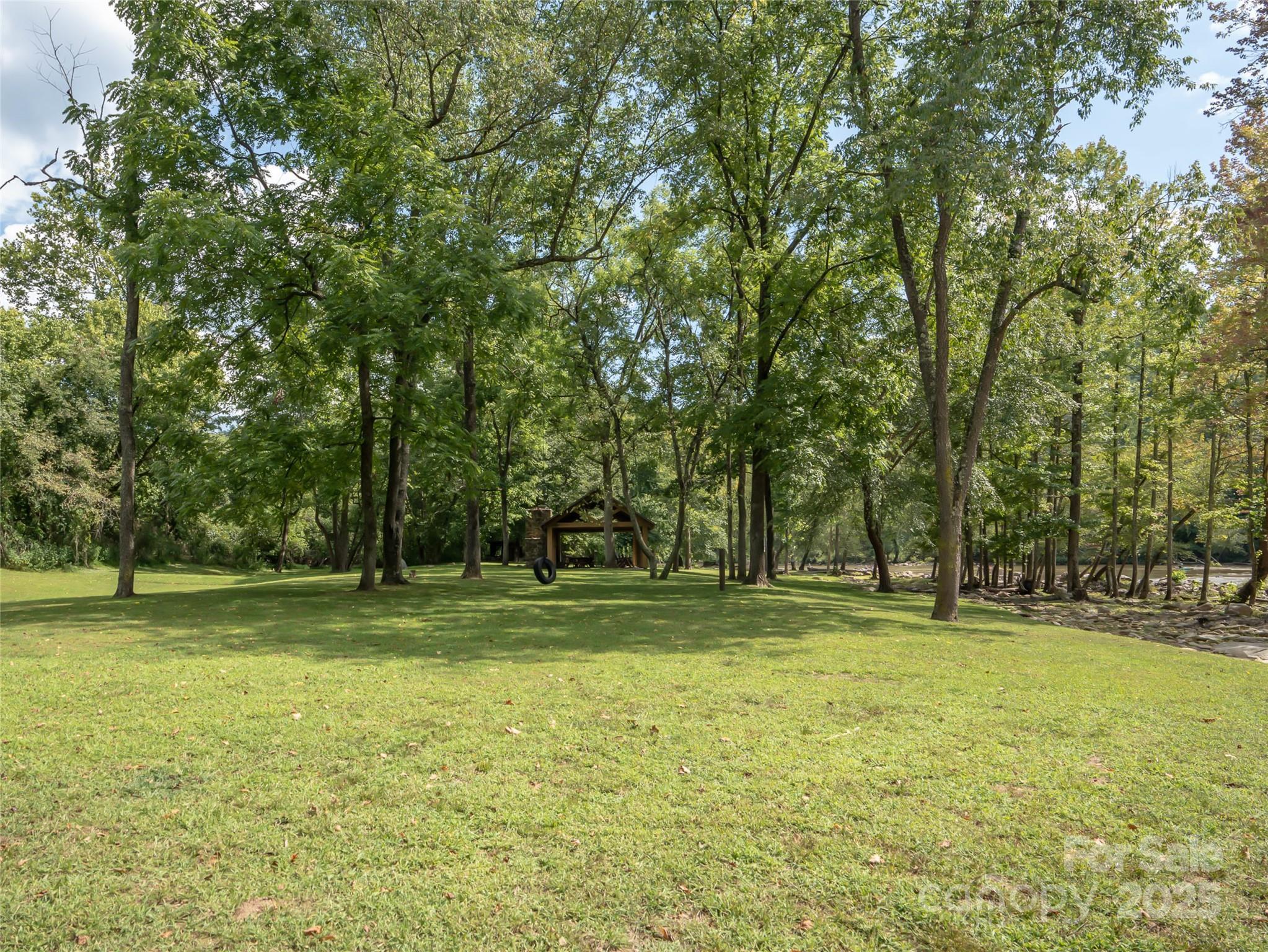 101 Red Maple Run 1 Property Photo 31