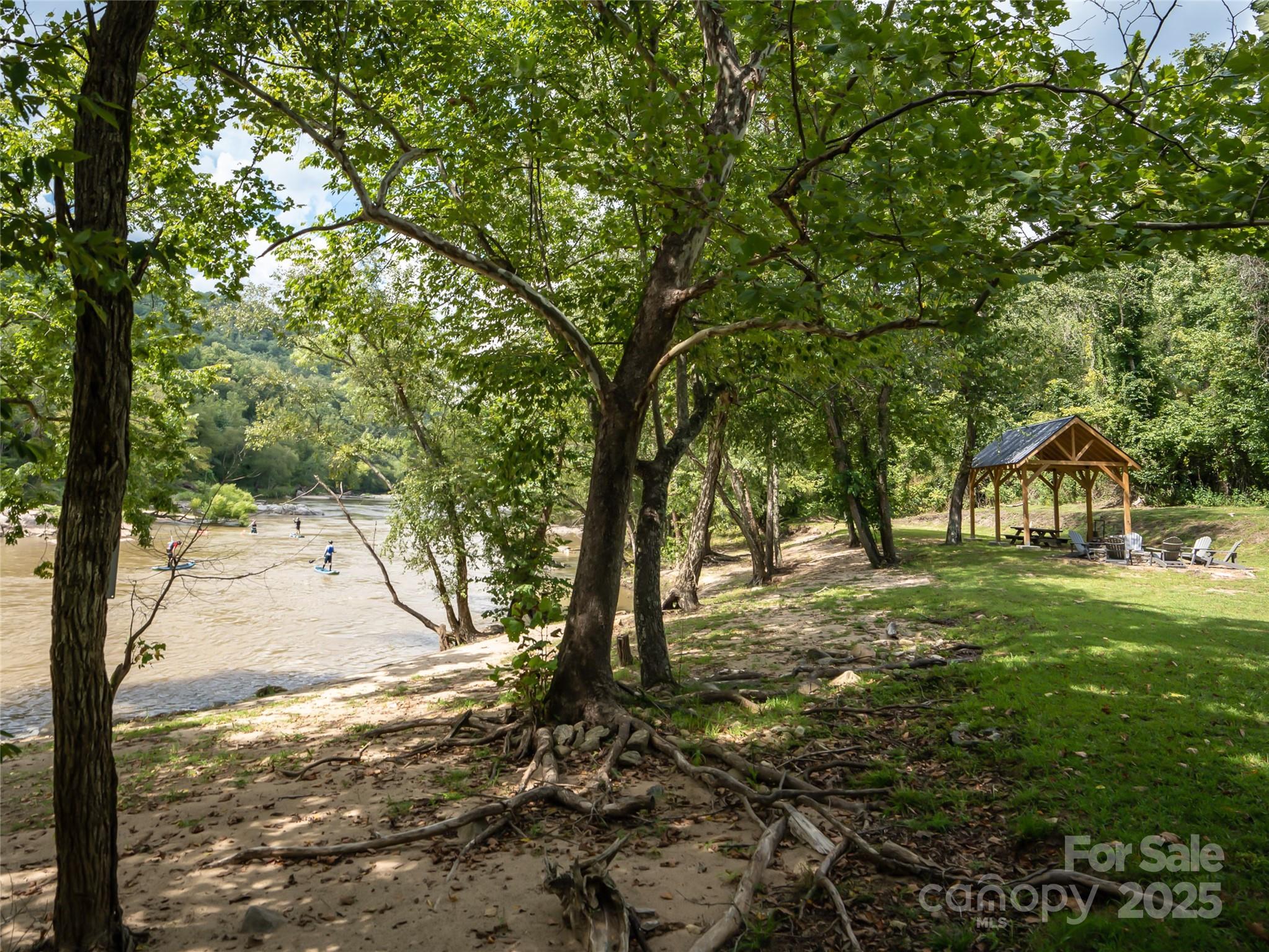 101 Red Maple Run 1 Property Photo 32