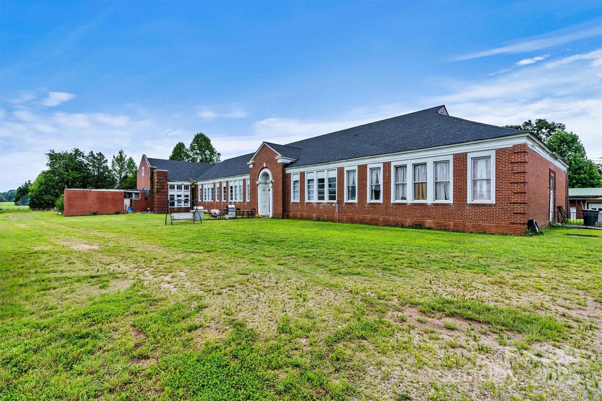1318 Ostwalt Amity Road Property Photo