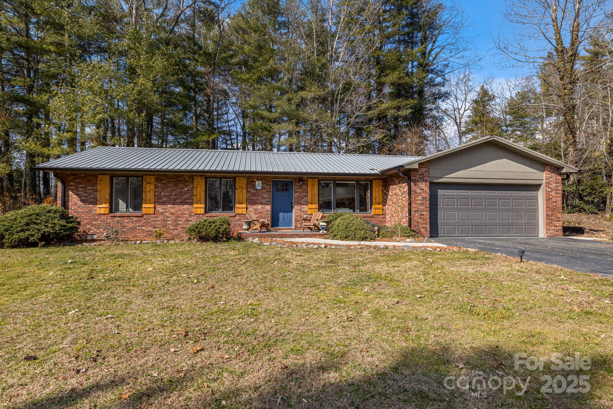36 S Greenwood Forest Drive Property Photo