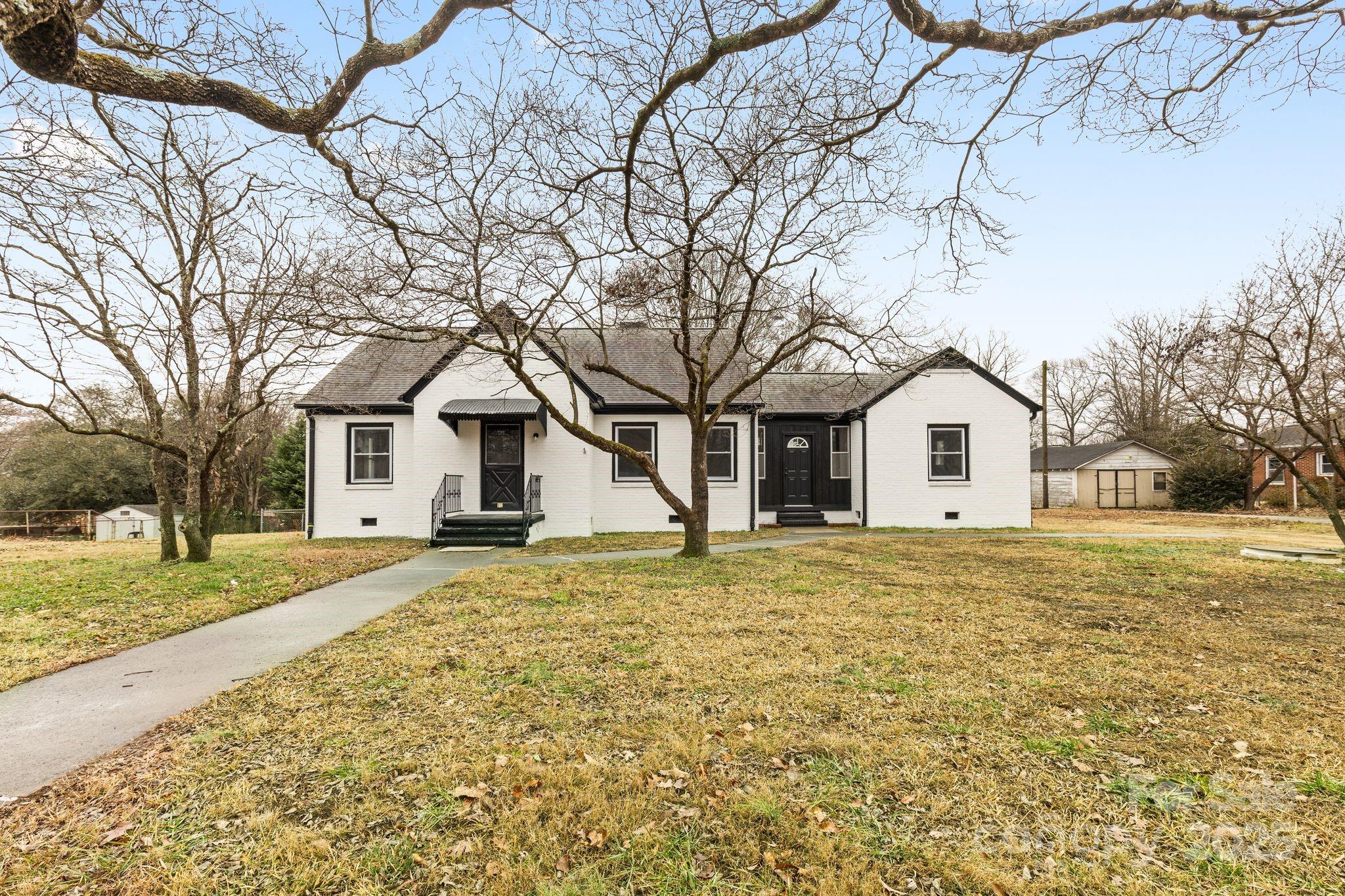912 Hickory Grove Road Property Photo