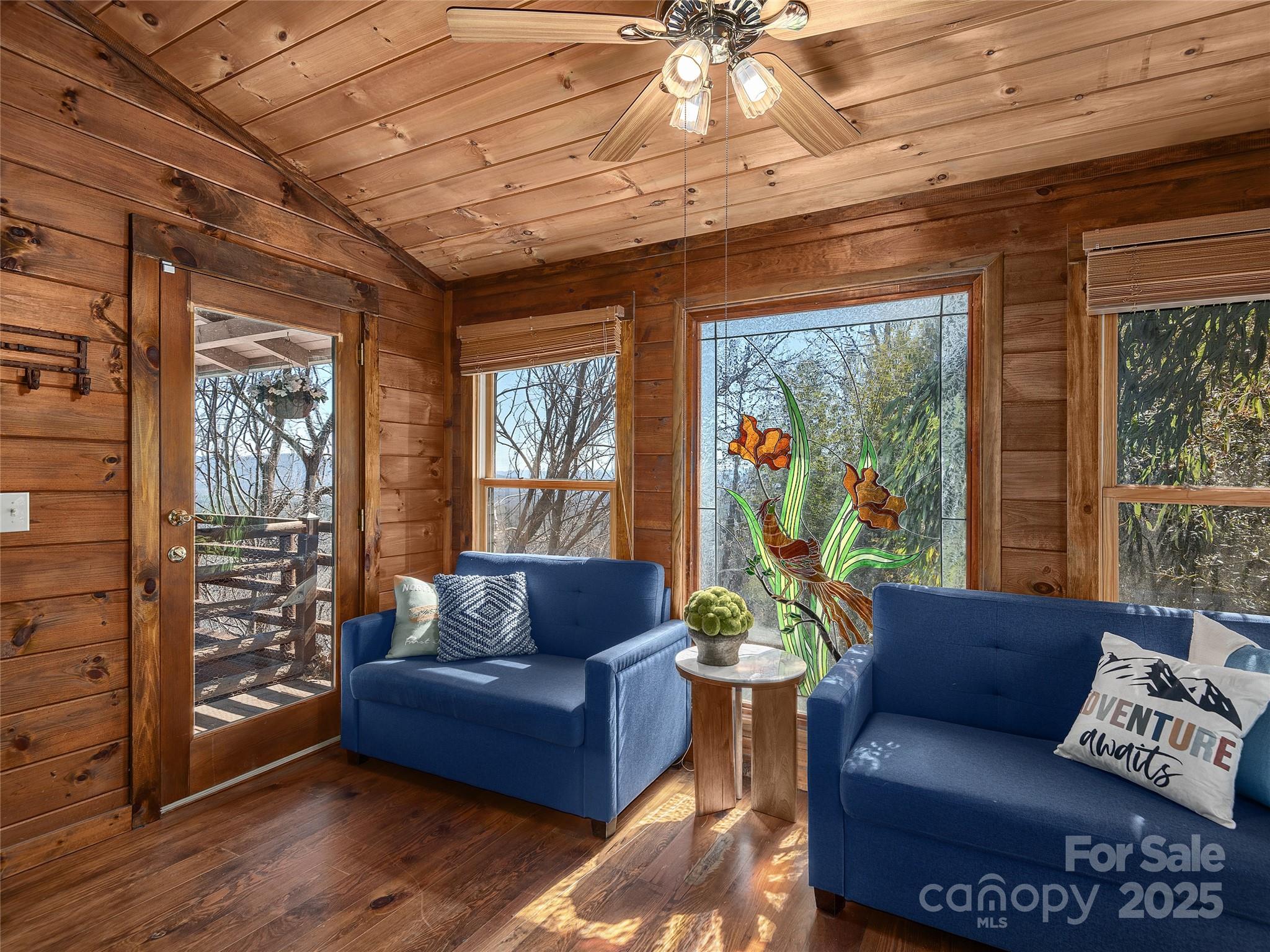 25 Crestwood Drive Property Photo 8