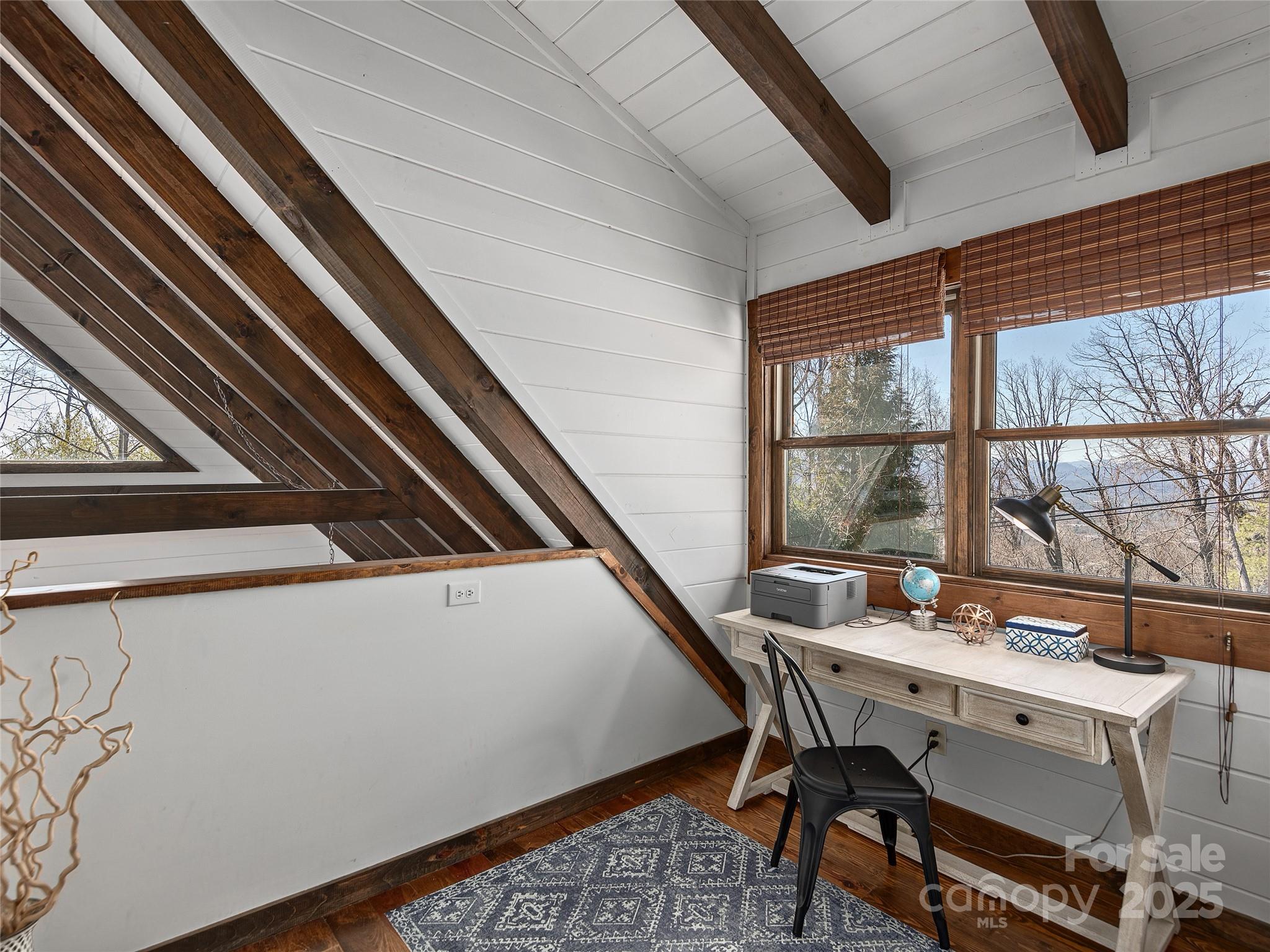 25 Crestwood Drive Property Photo 19