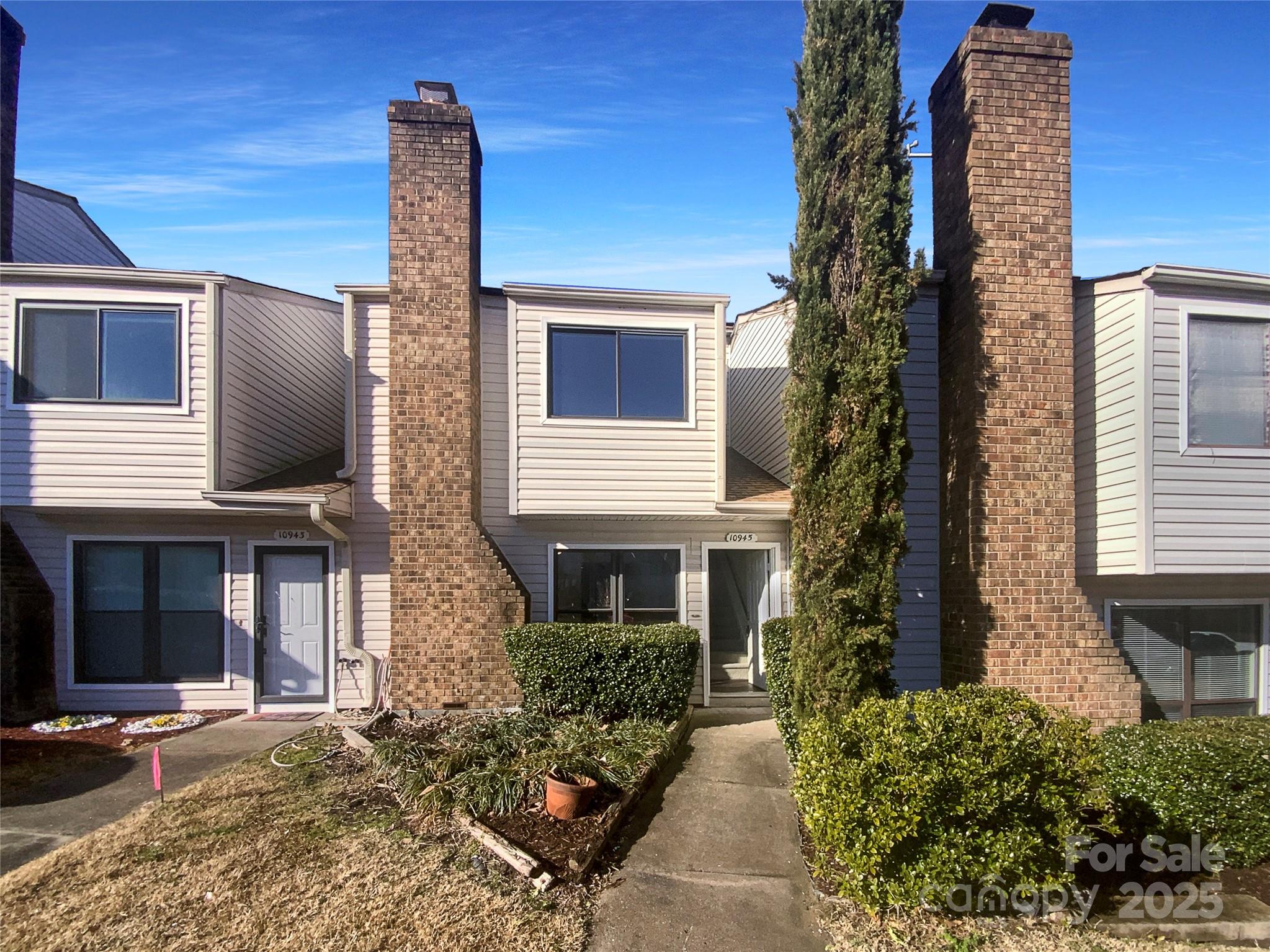 10945 Carmel Crossing Road Property Photo