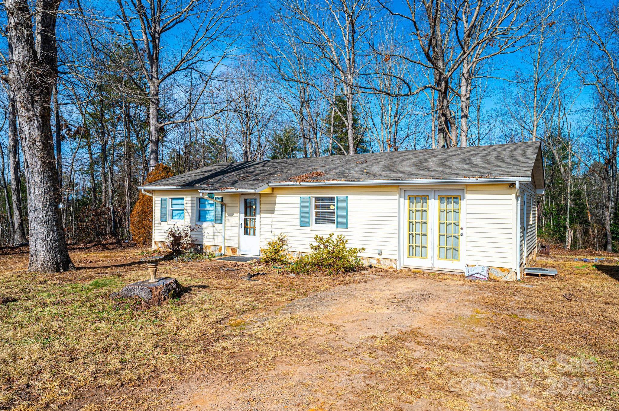 2936 Deal Lane Property Photo