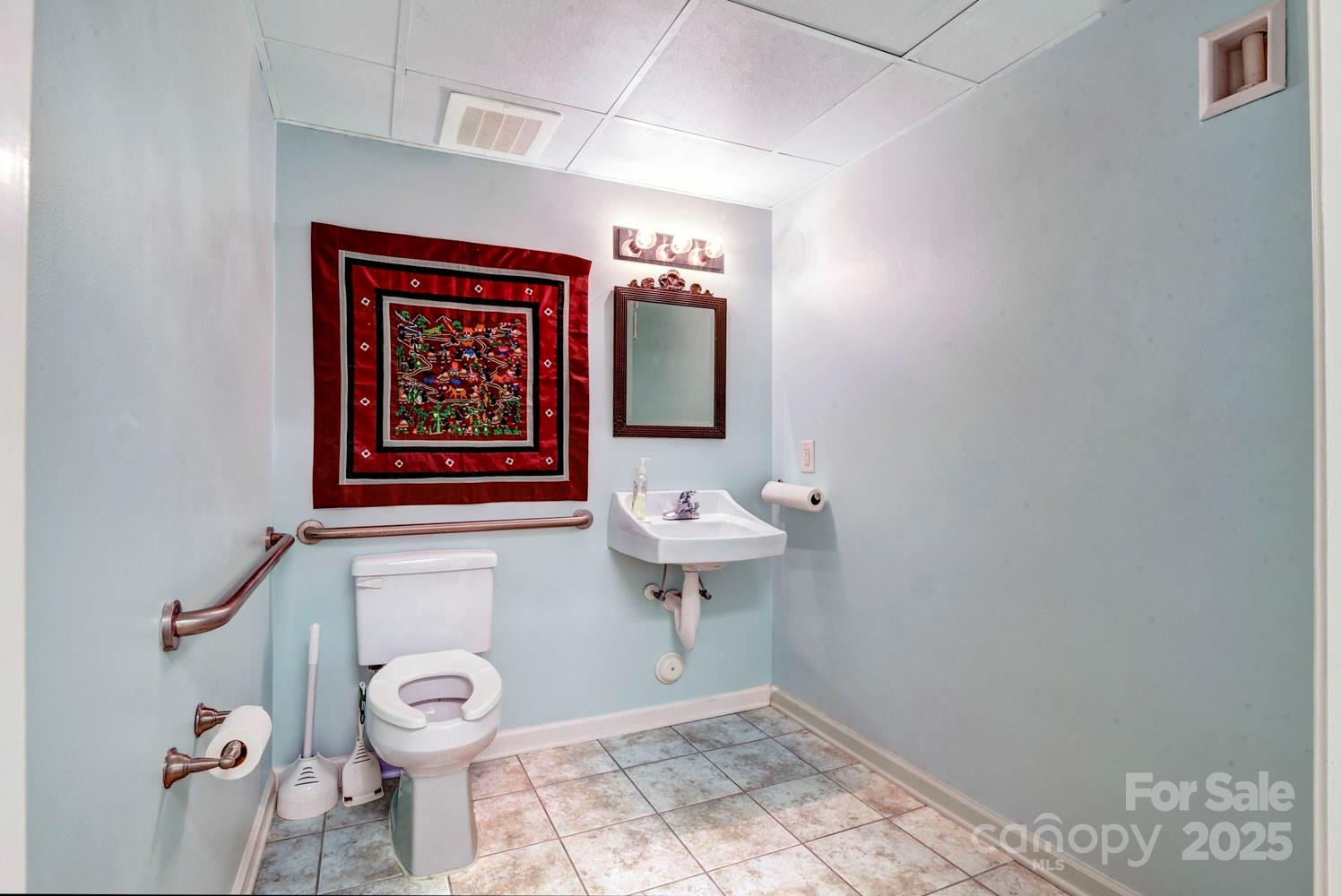 119 S Lee Street Property Photo 14