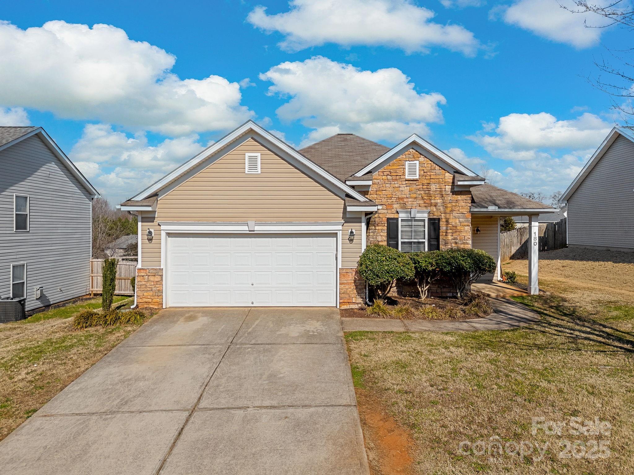 180 Stonewood Crossing Drive Property Photo