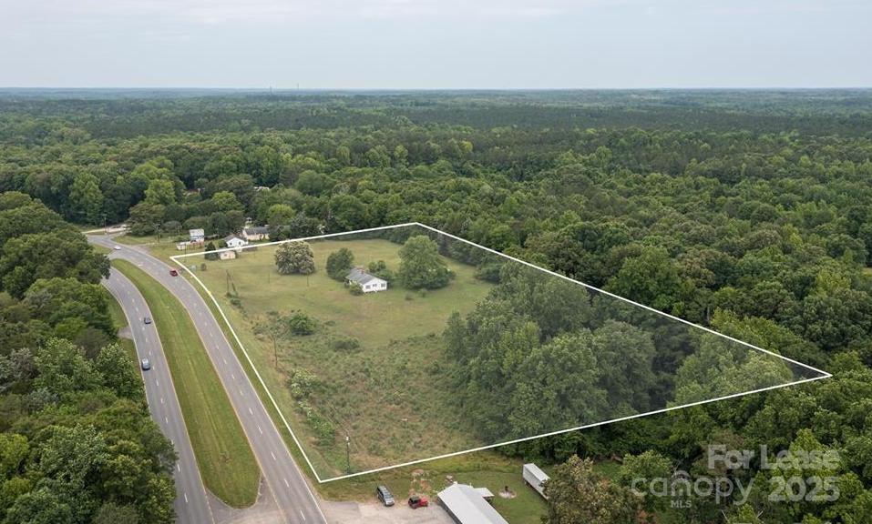 6051 Lancaster Highway Property Photo