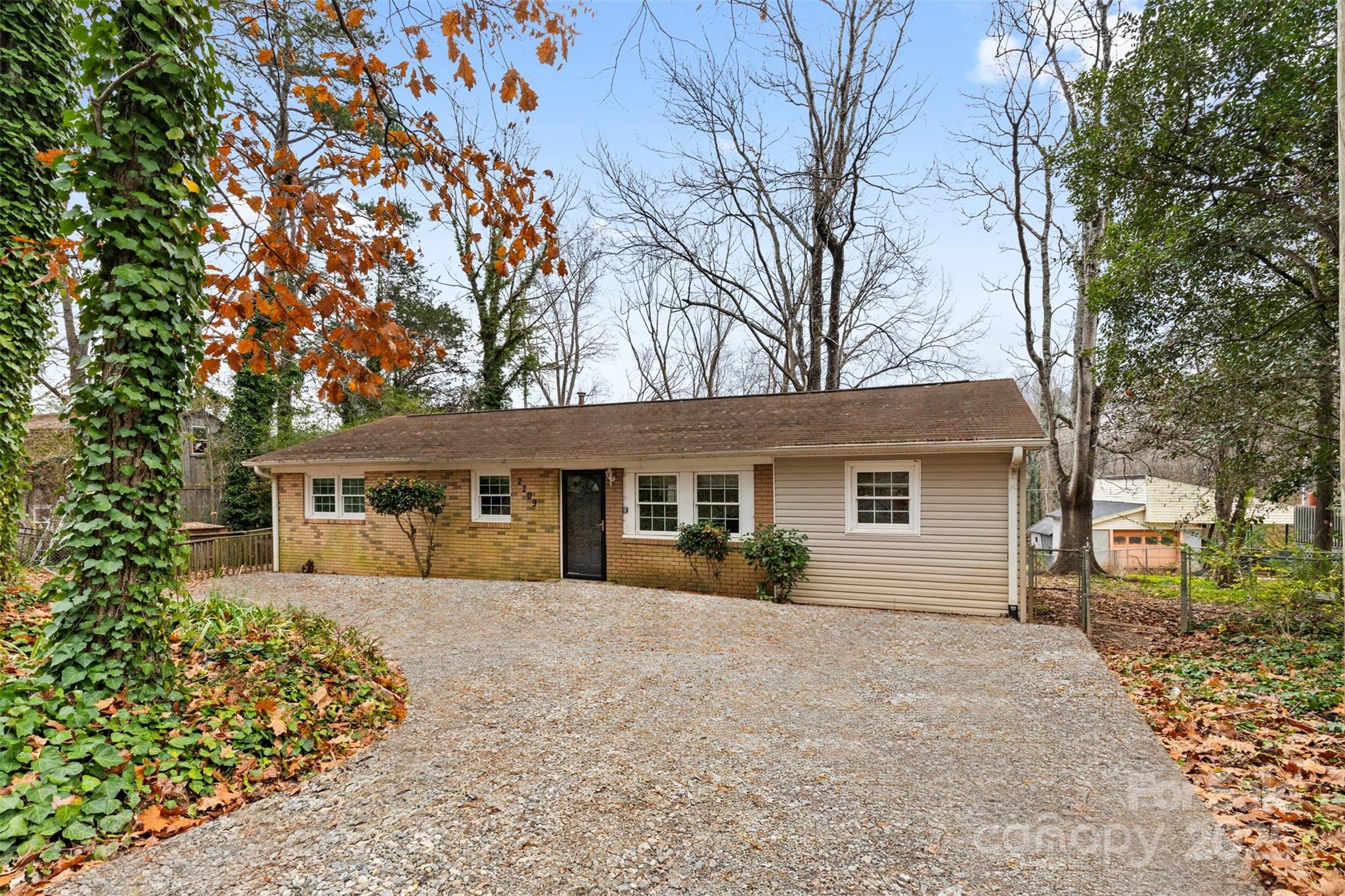 2209 Donnabrook Lane Property Photo