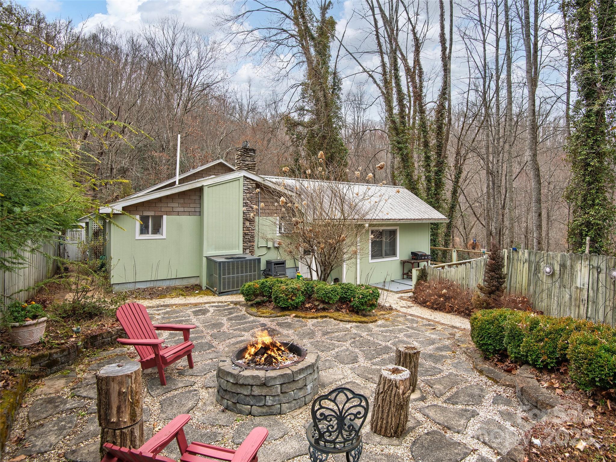897 Dark Ridge Road Property Photo
