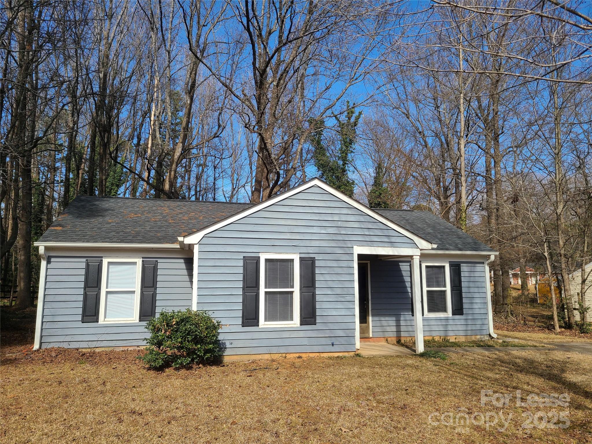 6301 Blue Jay Lane Property Photo