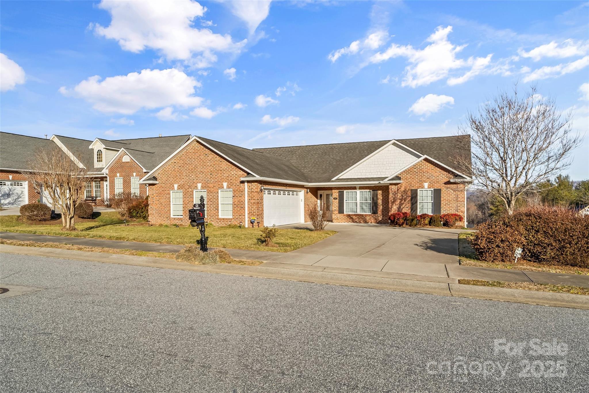 424 Huntington Woods Street Property Photo