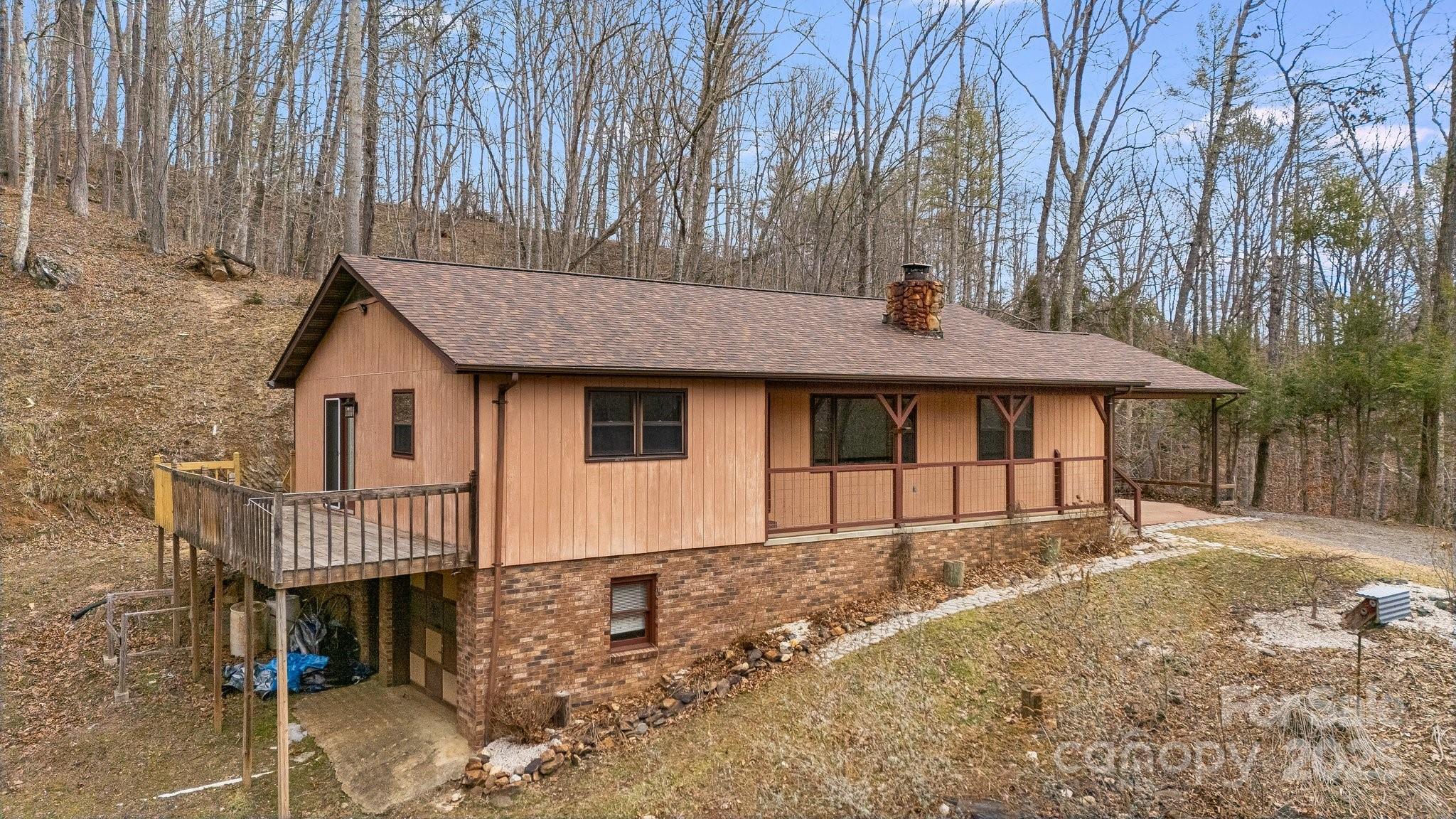 1185 Roses Branch Road Property Photo 2