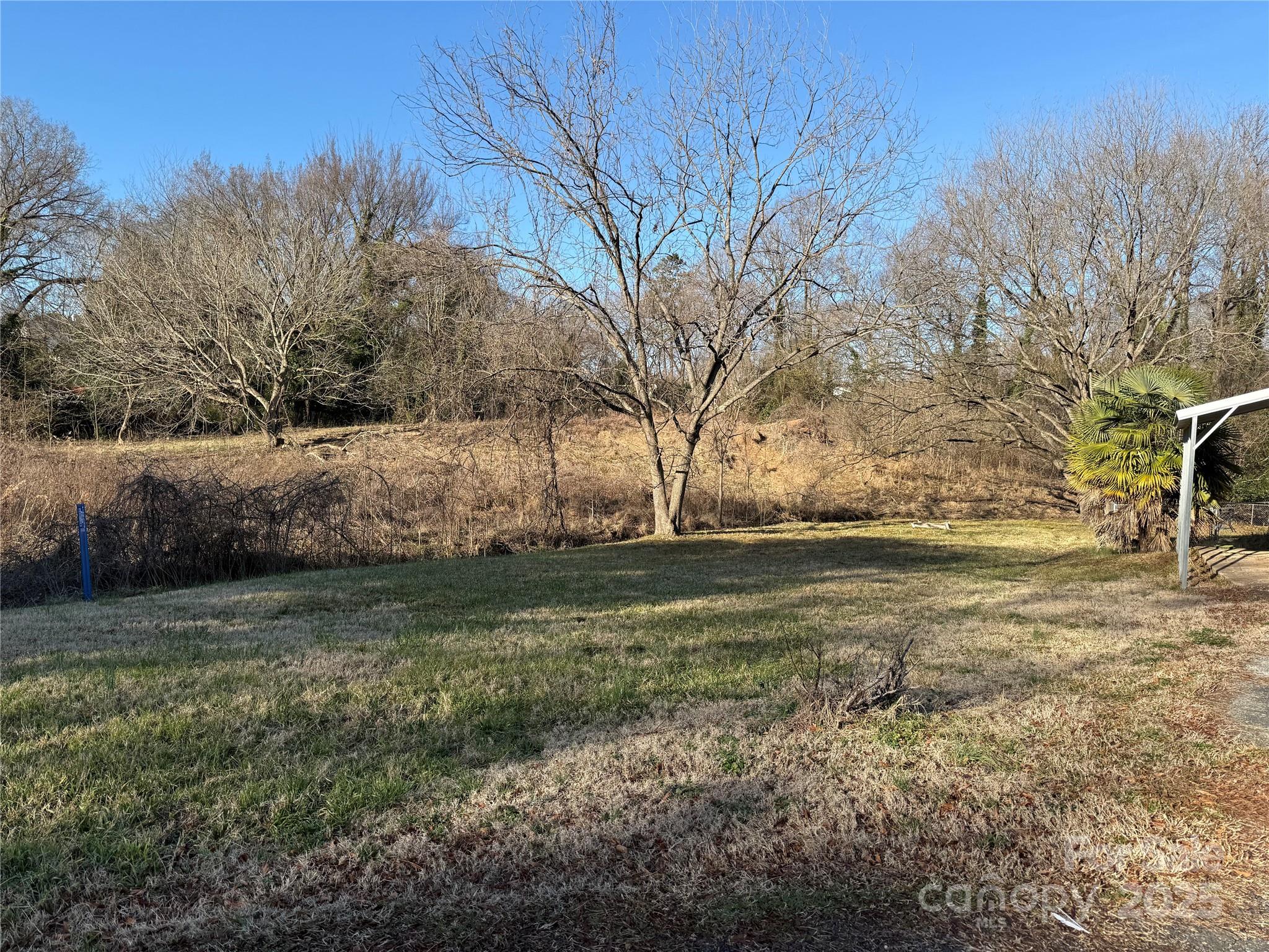 117 W Leroy Street Property Photo 2