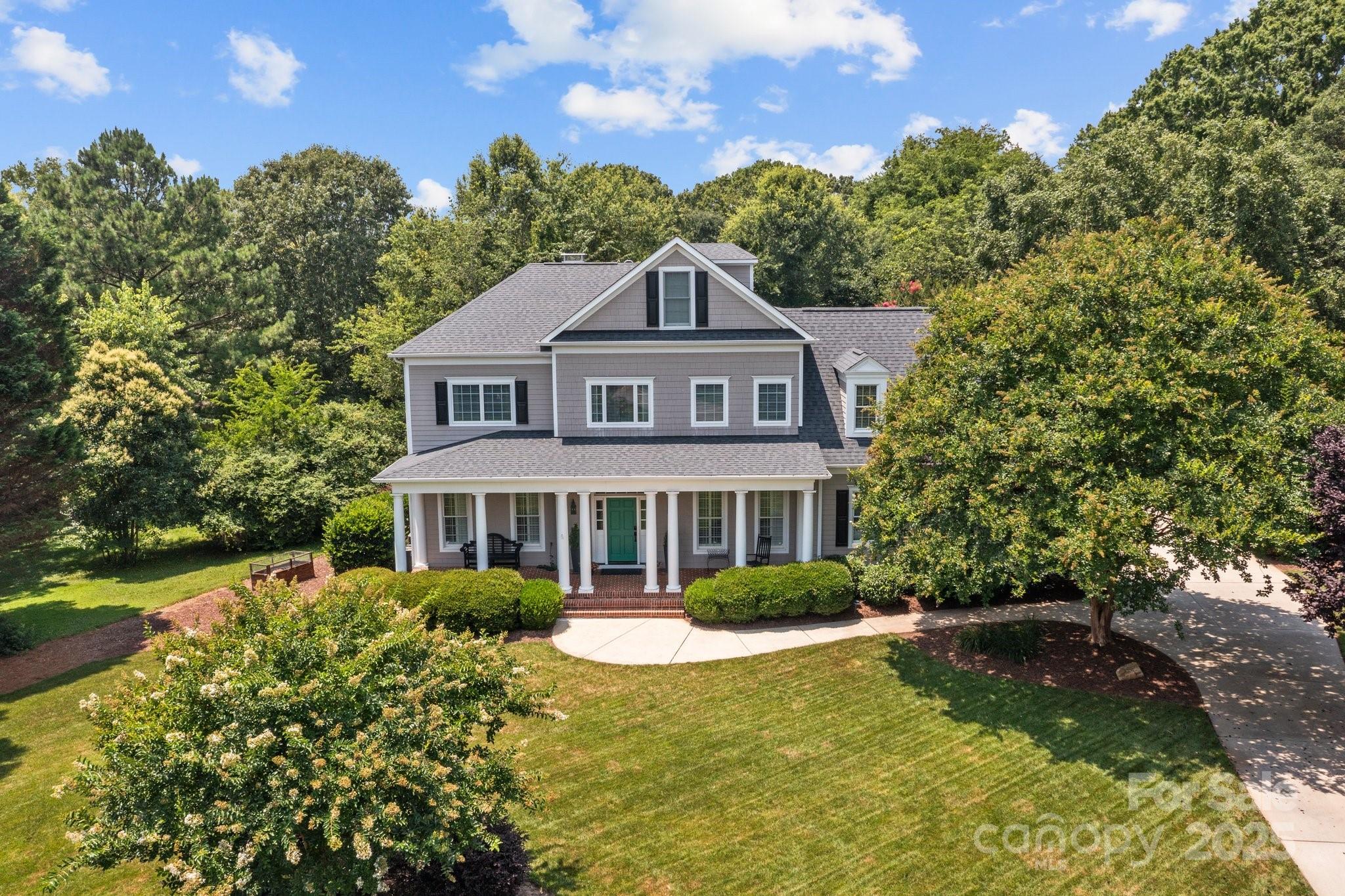 110 Lynbrook Drive Property Photo 1