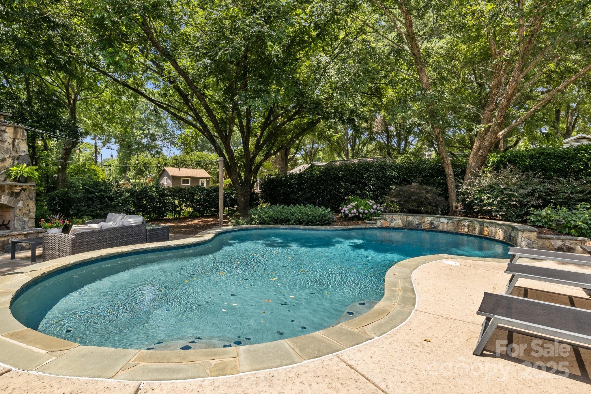 110 Lynbrook Drive Property Photo 6