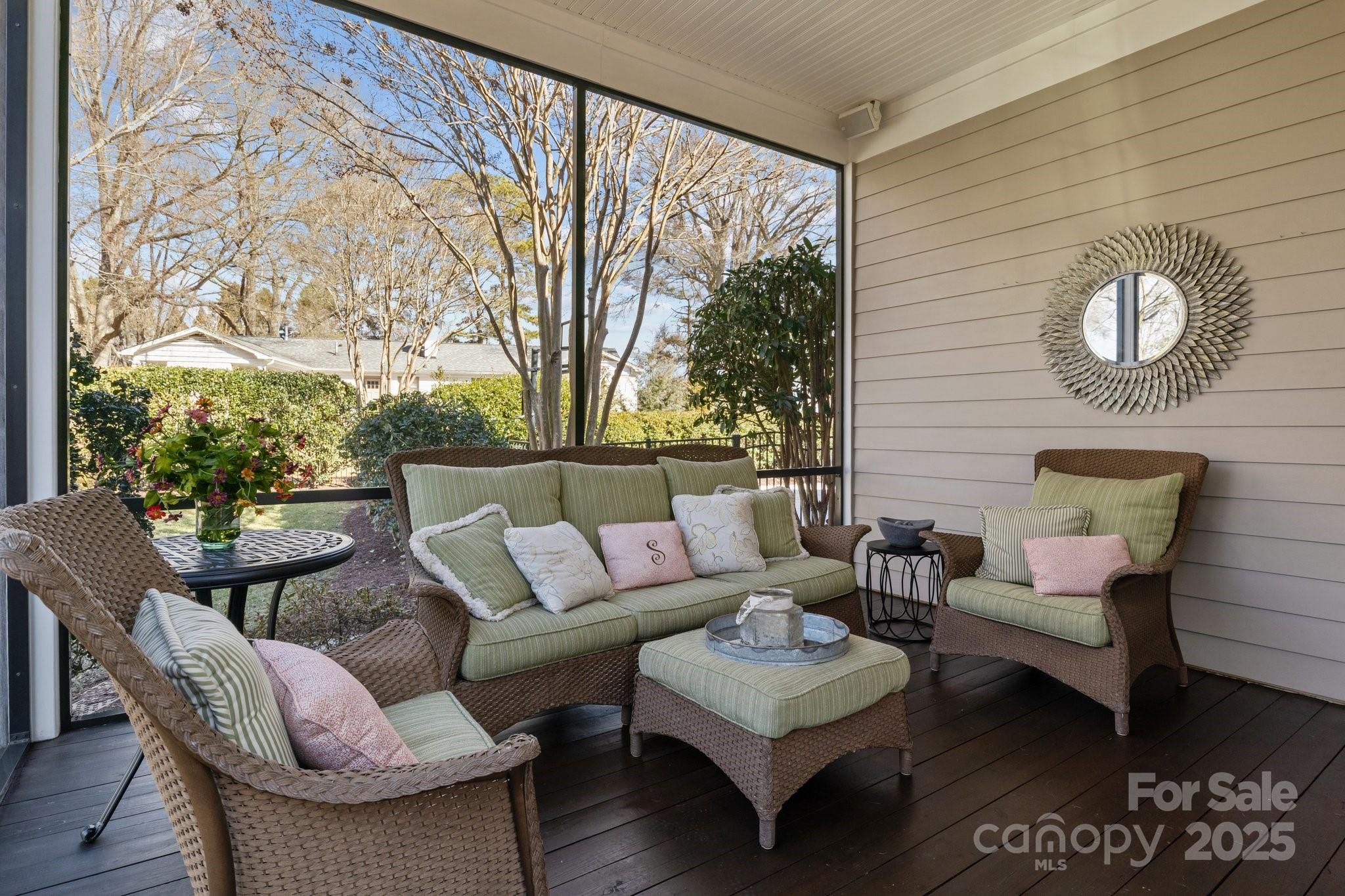 110 Lynbrook Drive Property Photo 15