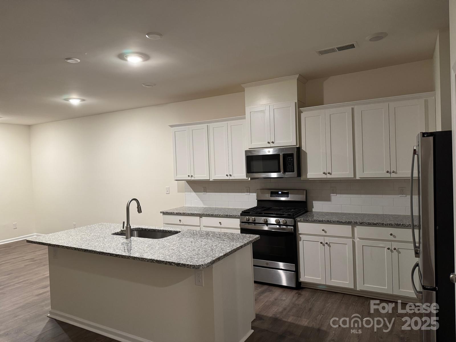 6013 Rizer Drive Property Photo
