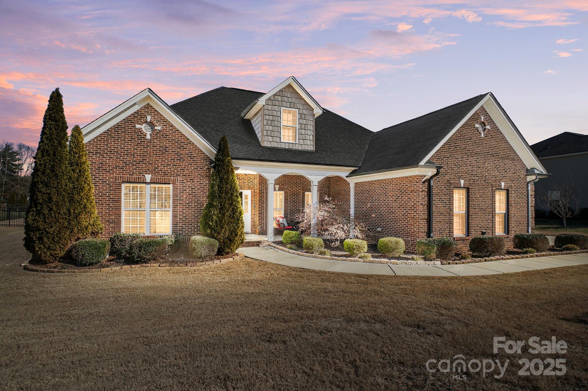573 Church Street Property Photo