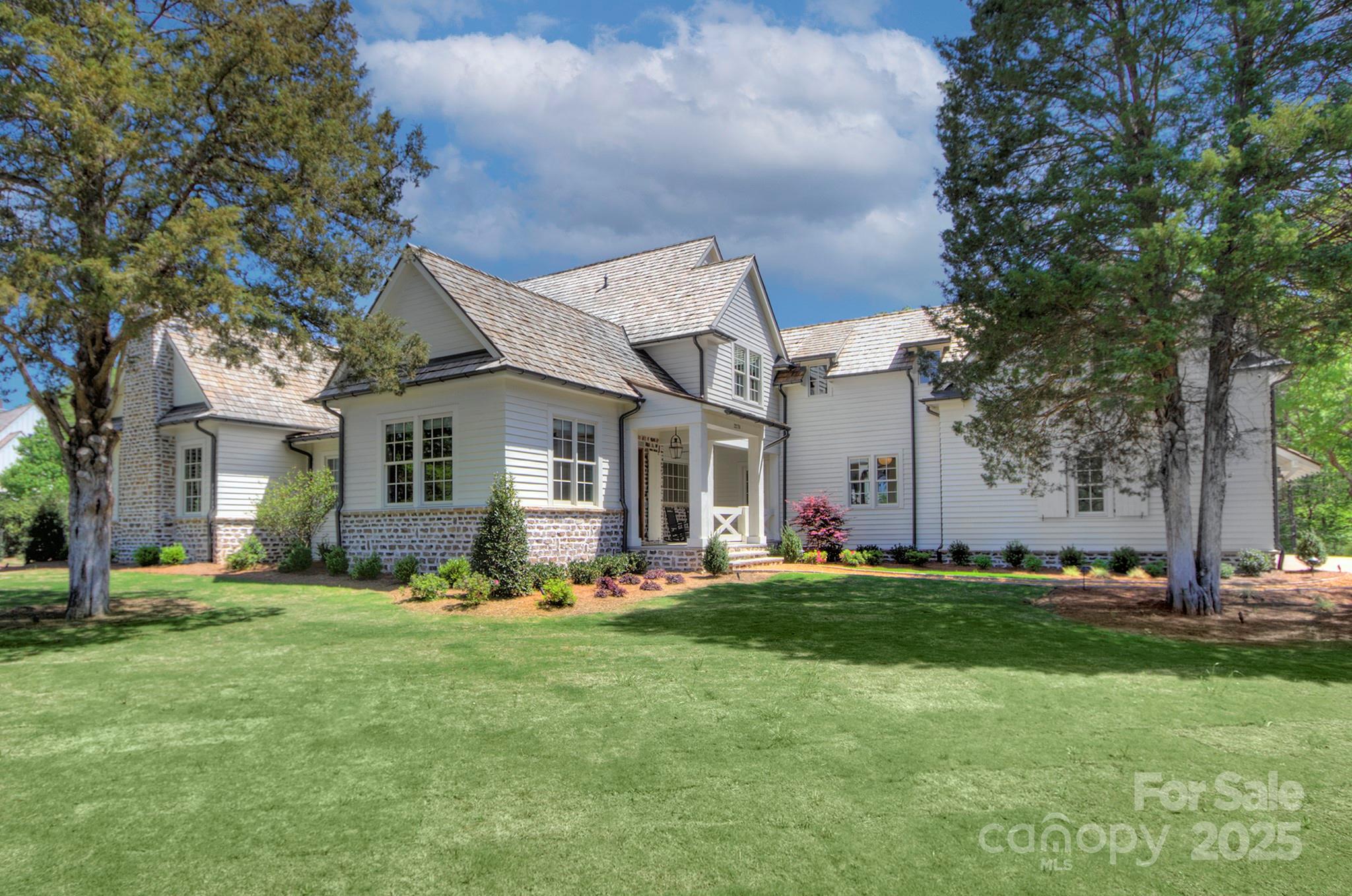 2270 New Gray Rock Road Property Photo