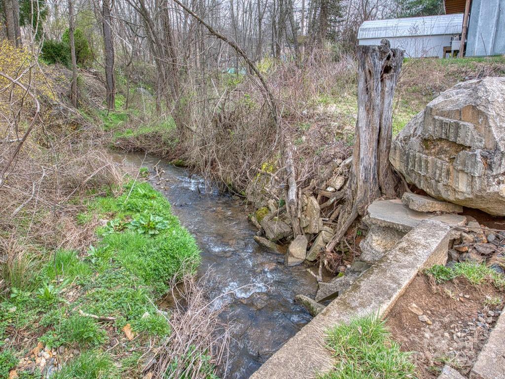 2052 Dellwood Road Property Photo 16